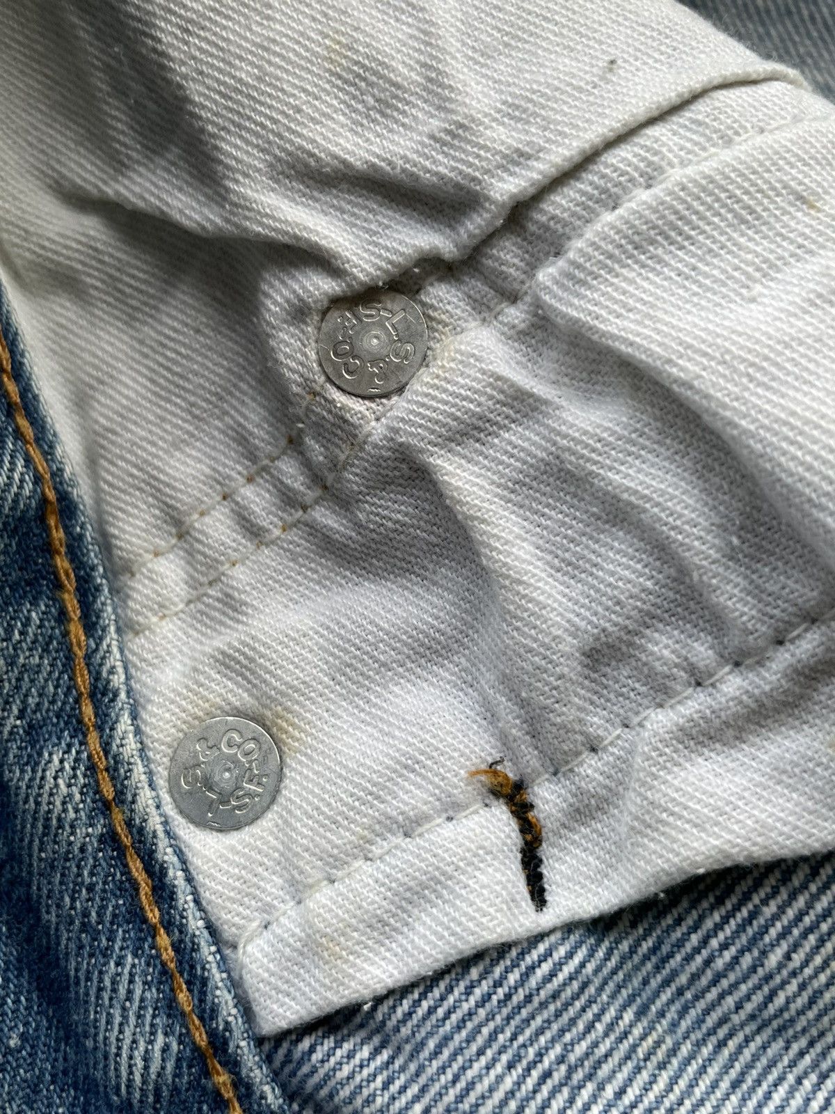 Levi's Vintage Levis 501e Redline 1977 Aging Faded Wash Denim Size US 32 / EU 48 - 12 Thumbnail