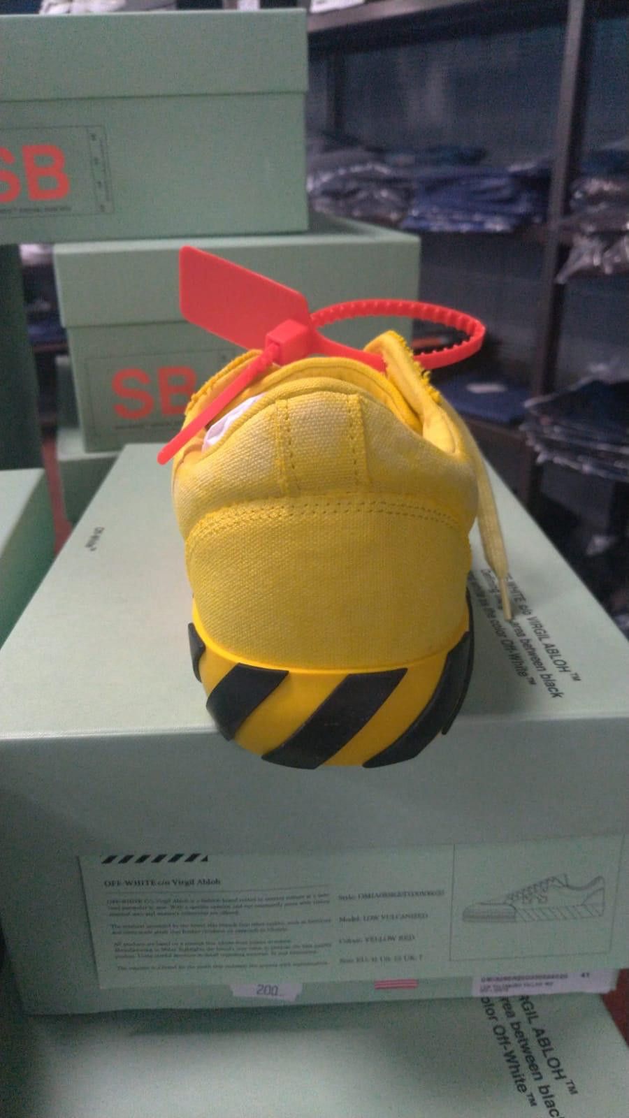 Off-White Low Top Sneakers in Yellow Size US 8 / EU 41 - 4 Thumbnail