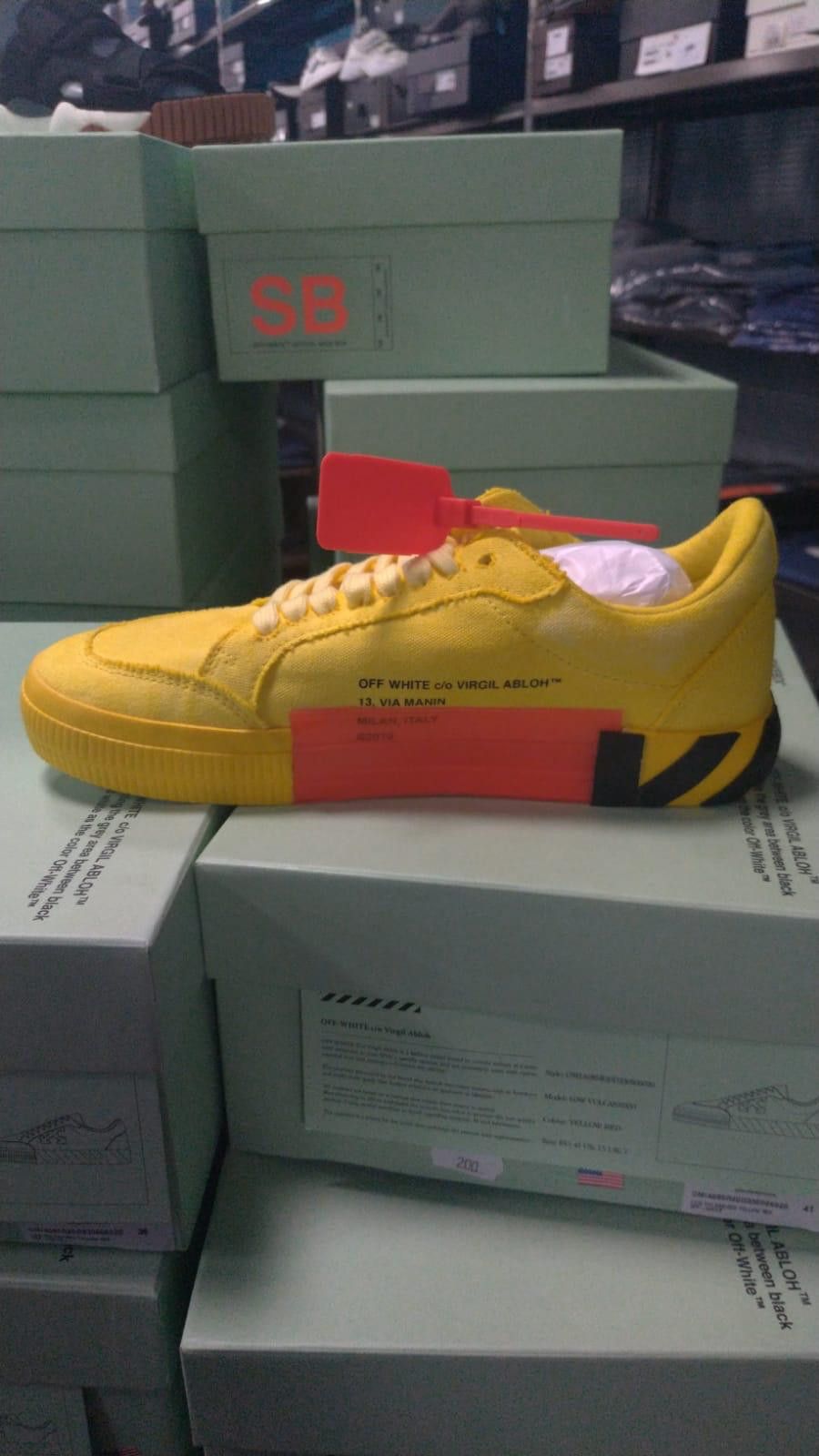 Off-White Low Top Sneakers in Yellow Size US 8 / EU 41 - 3 Thumbnail