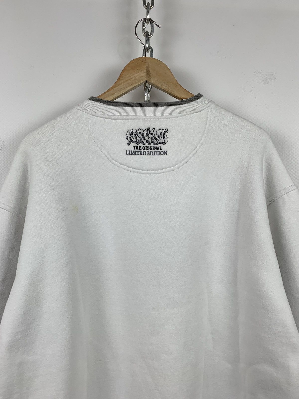 Karl Kani Vintage Karl Kani Limited Edition White Sweatshirt Size US XL / EU 56 / 4 - 15 Thumbnail