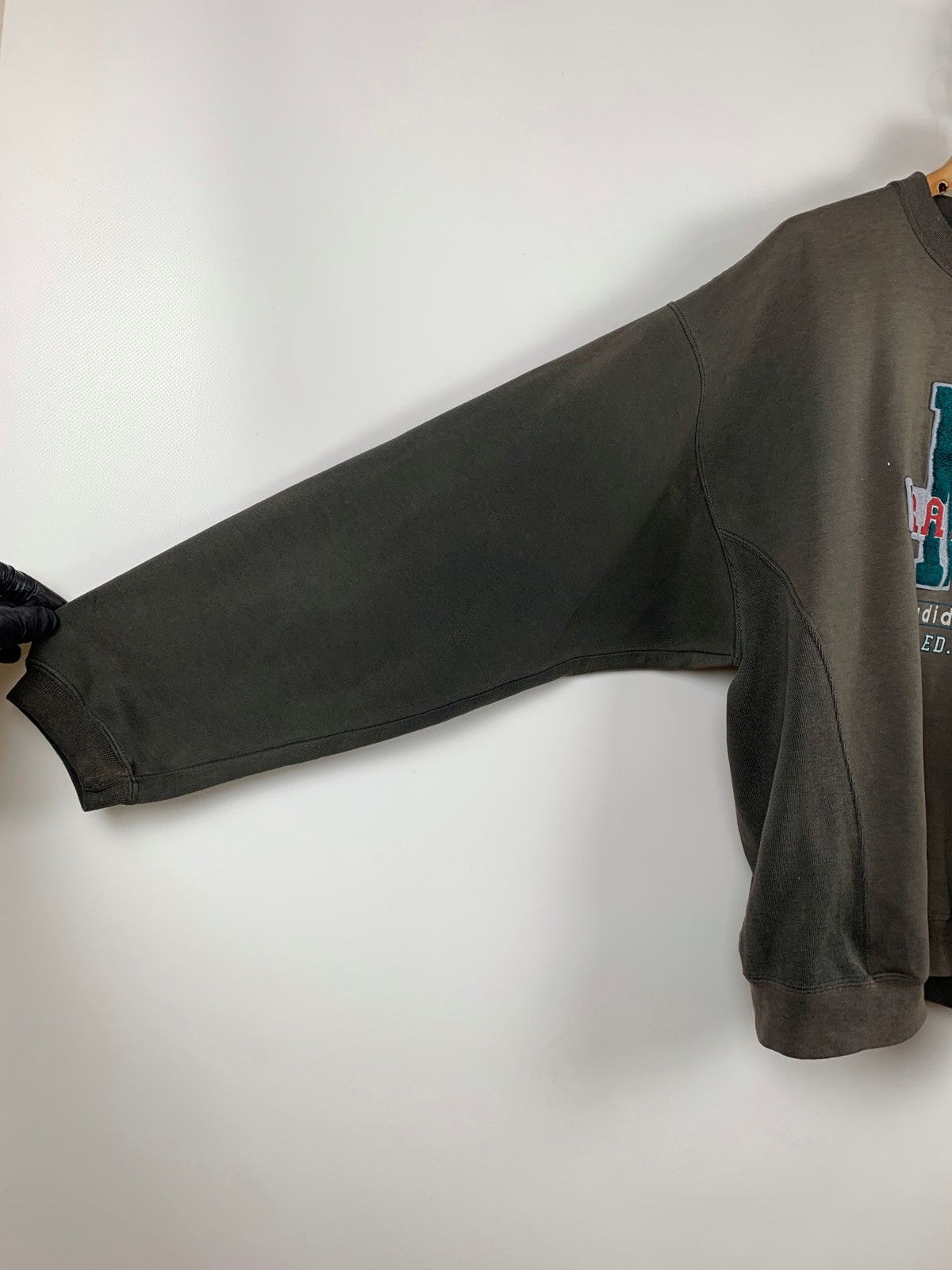 Adidas 90s Vintage Adidas NY Training Phys.Ed.Dept Faded Sweatshirt Size US M / EU 48-50 / 2 - 12 Thumbnail