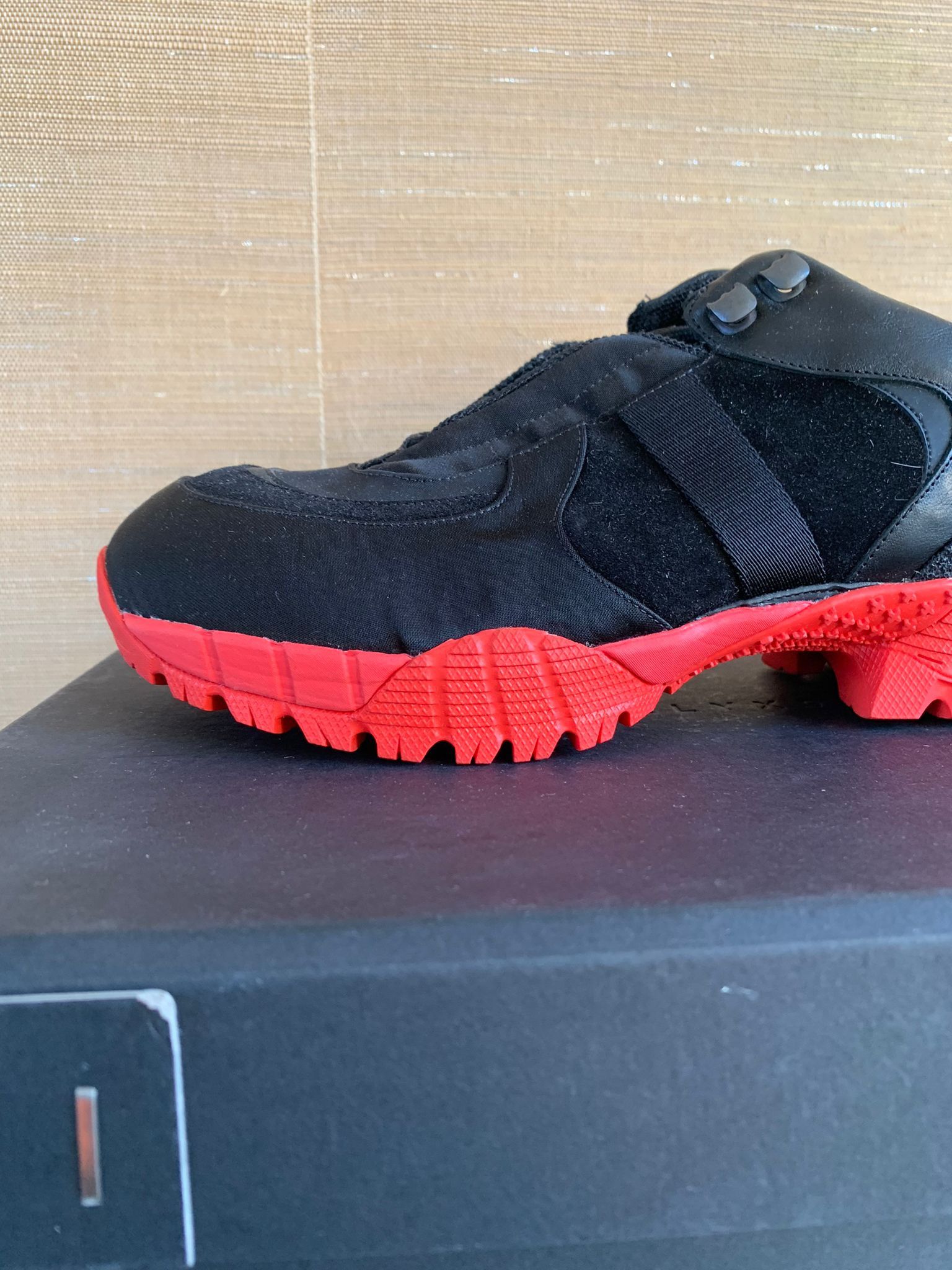 Alyx Vibram Sole Hiking Boots in Black With Red Sole Size US 9 / EU 42 - 2 Thumbnail
