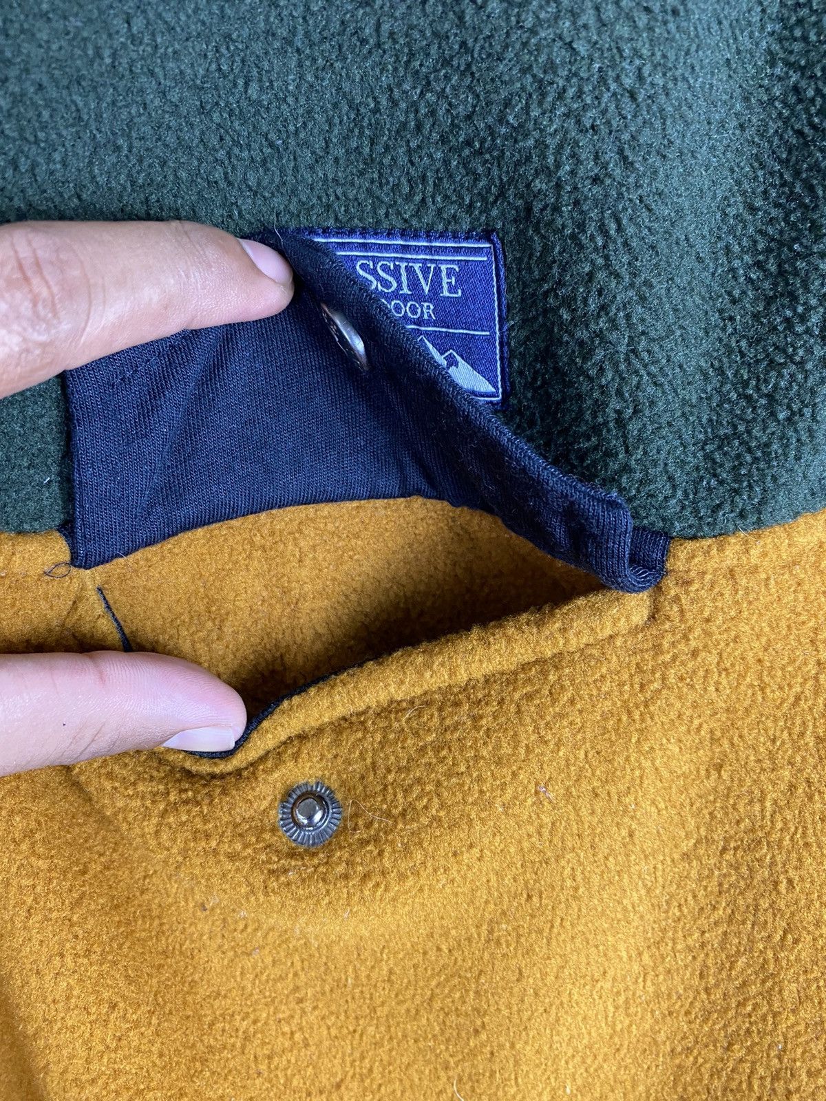 Massive Massive Anorak Style Nice Design- Small Size Size US S / EU 44-46 / 1 - 5 Thumbnail