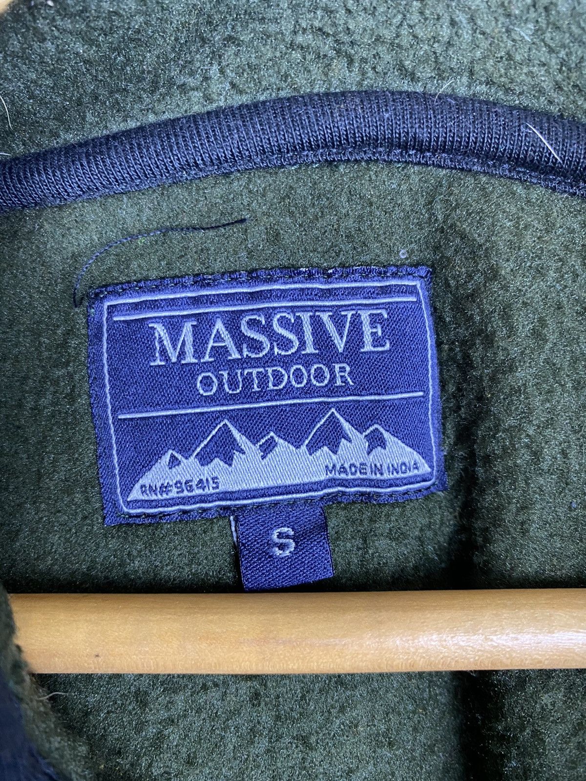 Massive Massive Anorak Style Nice Design- Small Size Size US S / EU 44-46 / 1 - 7 Thumbnail