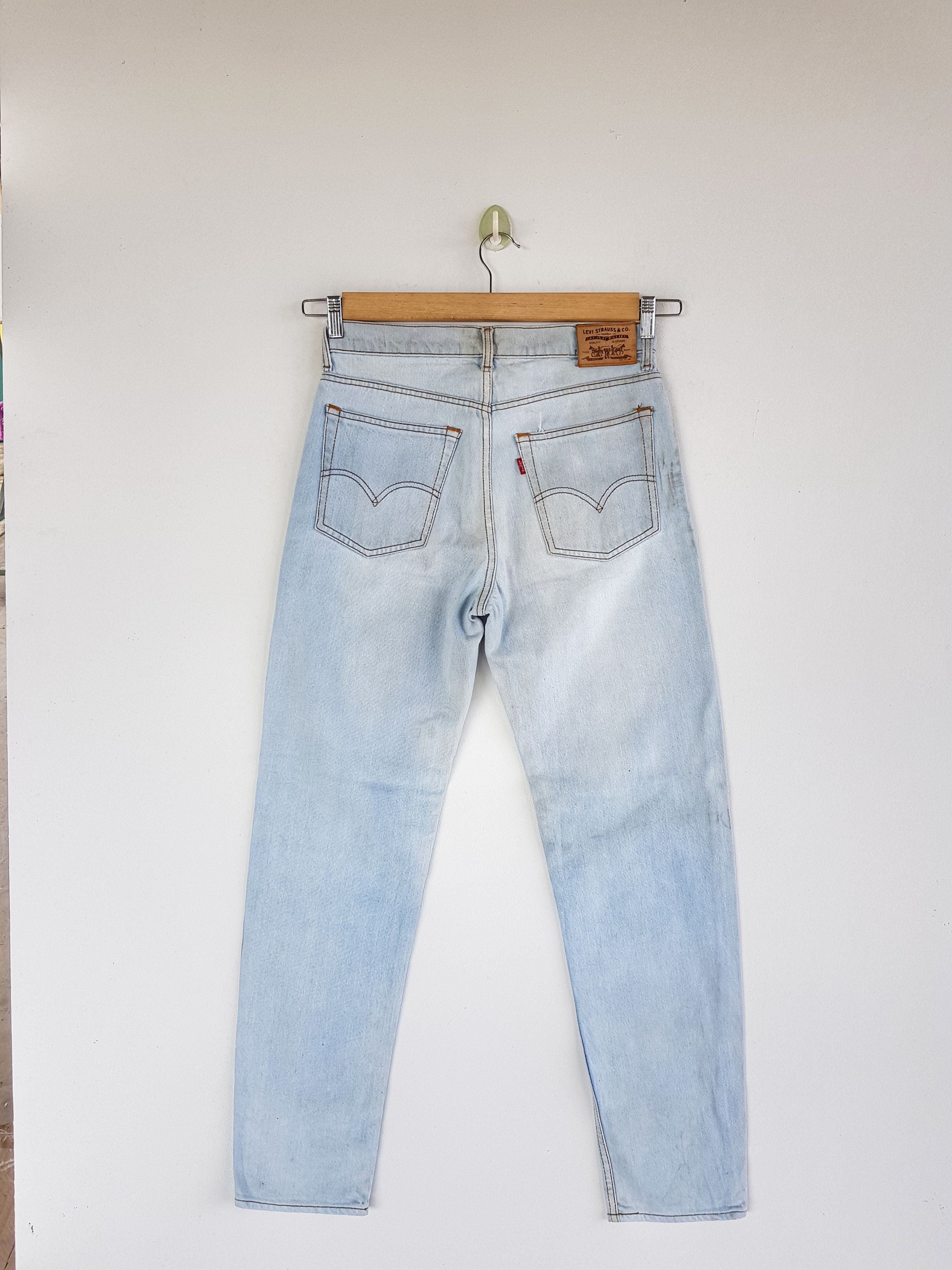 Levi's Vintage Levi's Sun Faded Jeans Blue Levis 626 Denim Pants Size 30" / US 8 / IT 44 - 2 Thumbnail