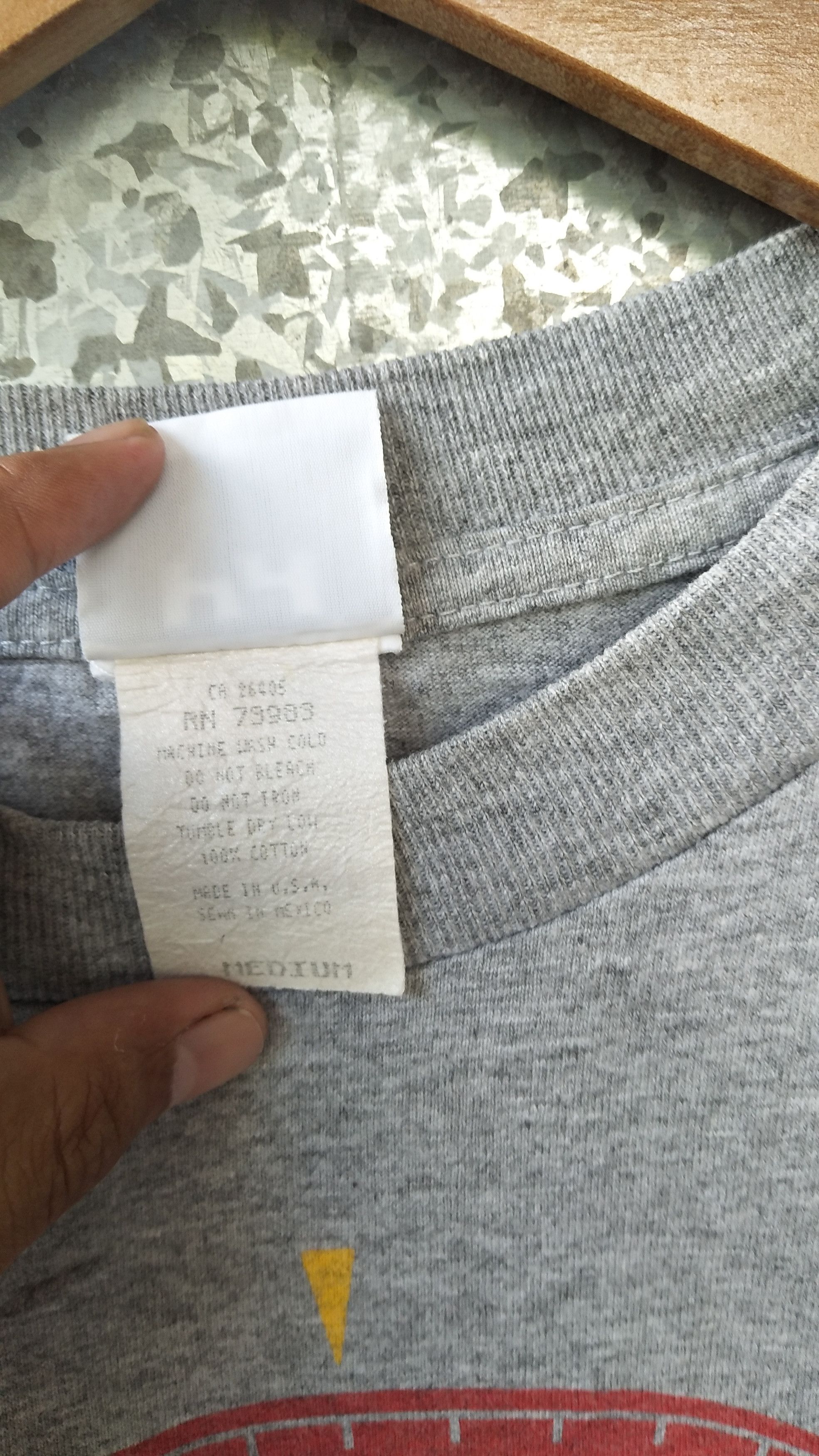 Helly Hansen 🔥 Vtg Helly Hansen Sea Gear t shirt roundneck made in usa Size US M / EU 48-50 / 2 - 5 Thumbnail