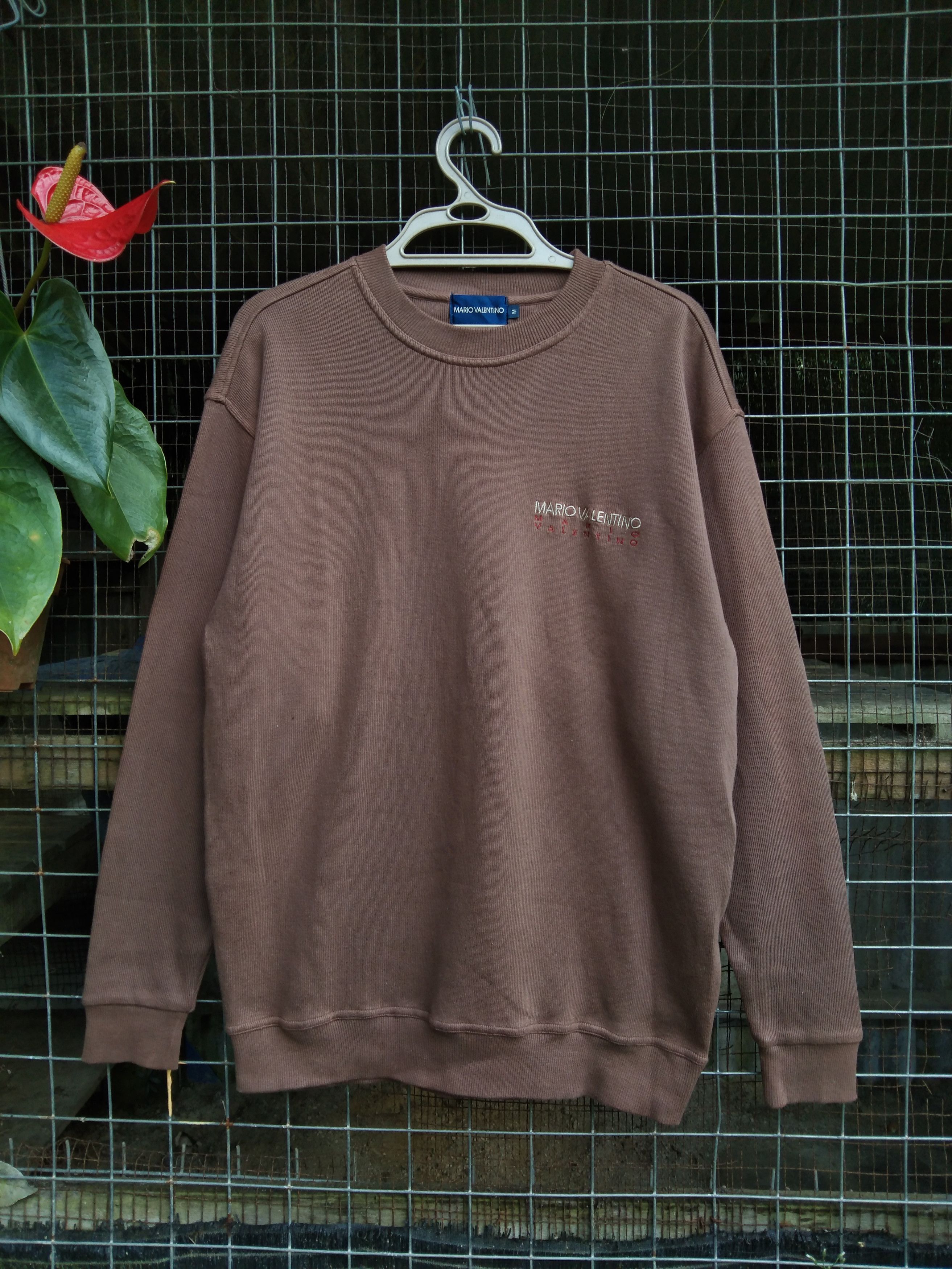 Vintage MARIO VALENTINO SWEATSHIRT CREWNECK Size US M / EU 48-50 / 2 - 1 Thumbnail
