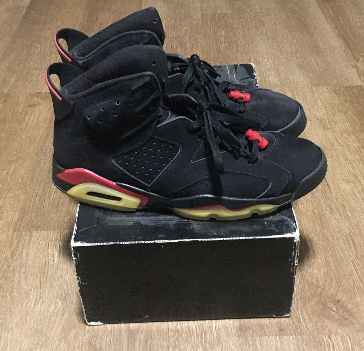 Jordan Brand × Nike 2009 Nike Air Jordan 6 black varsity Size US 12 / EU 45 - 2 Thumbnail