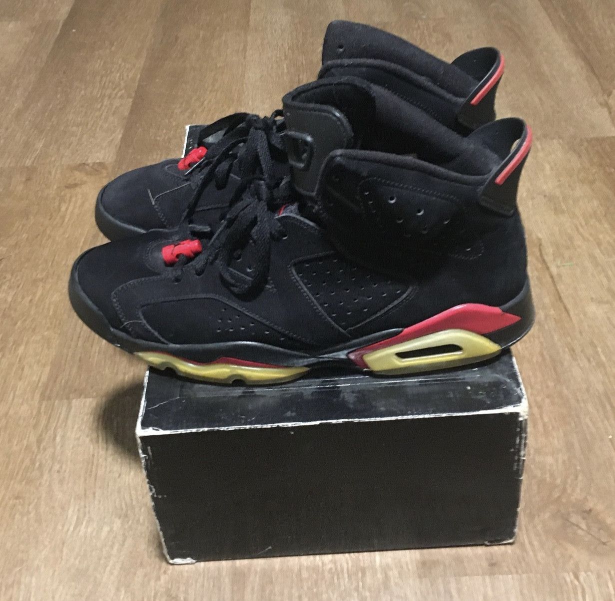 Jordan Brand × Nike 2009 Nike Air Jordan 6 black varsity Size US 12 / EU 45 - 3 Thumbnail