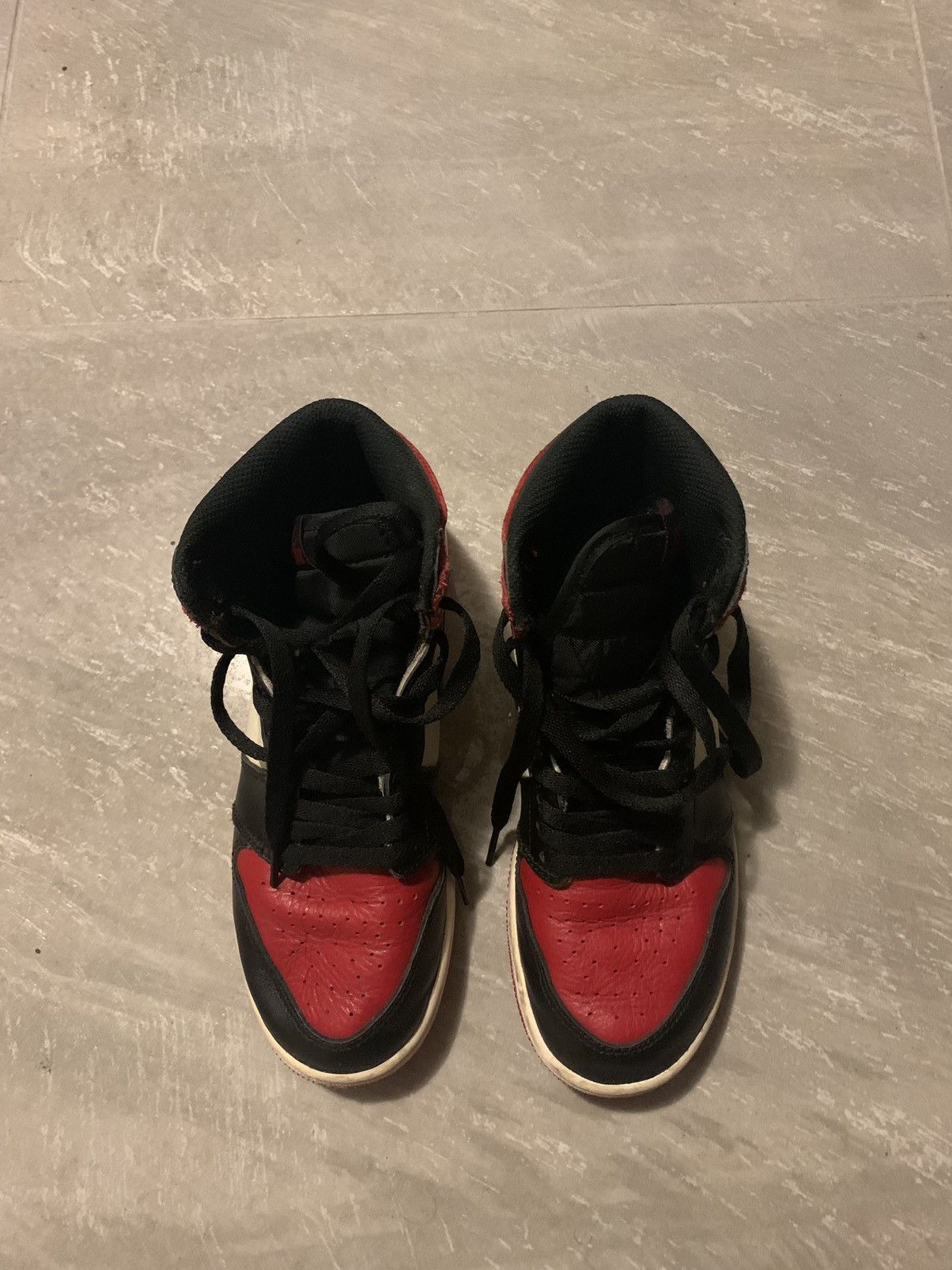 Jordan Brand × Nike Air Jordan 1 Retro High Bred Toe (GS) 6Y Size US 6 / EU 39 - 3 Thumbnail