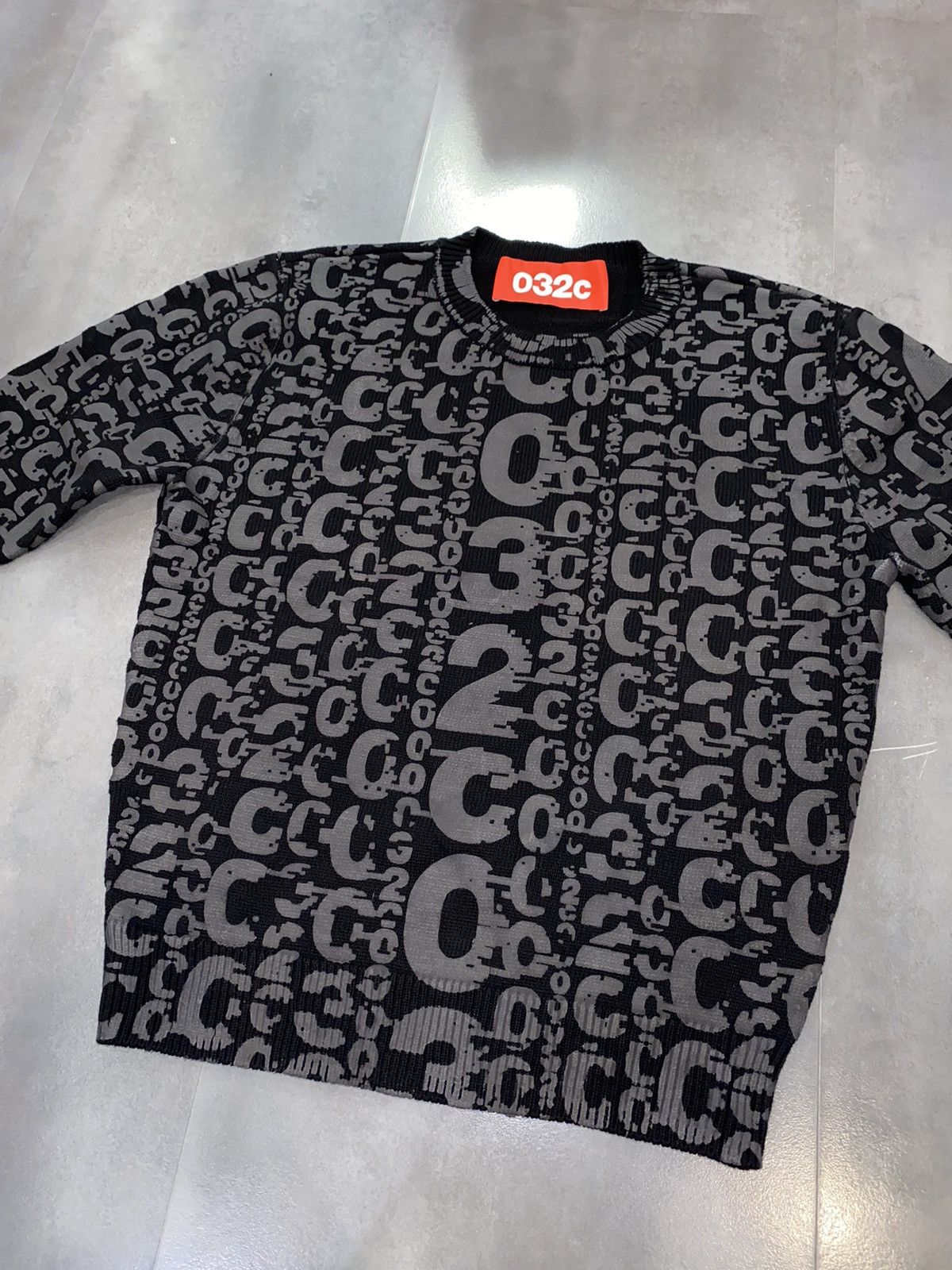 032c DSWT! 032c Logo All Over Monogram Black Crewneck Size US L / EU 52-54 / 3 - 9 Thumbnail