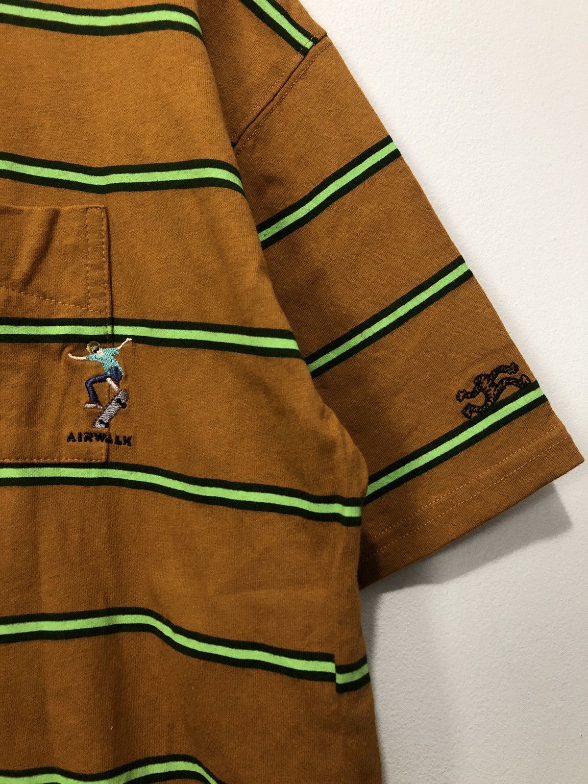 Airwalk Vintage Airwalk T-Shirt Size US XL / EU 56 / 4 - 2 Thumbnail