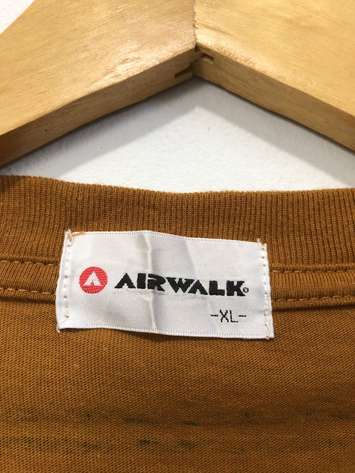 Airwalk Vintage Airwalk T-Shirt Size US XL / EU 56 / 4 - 6 Thumbnail