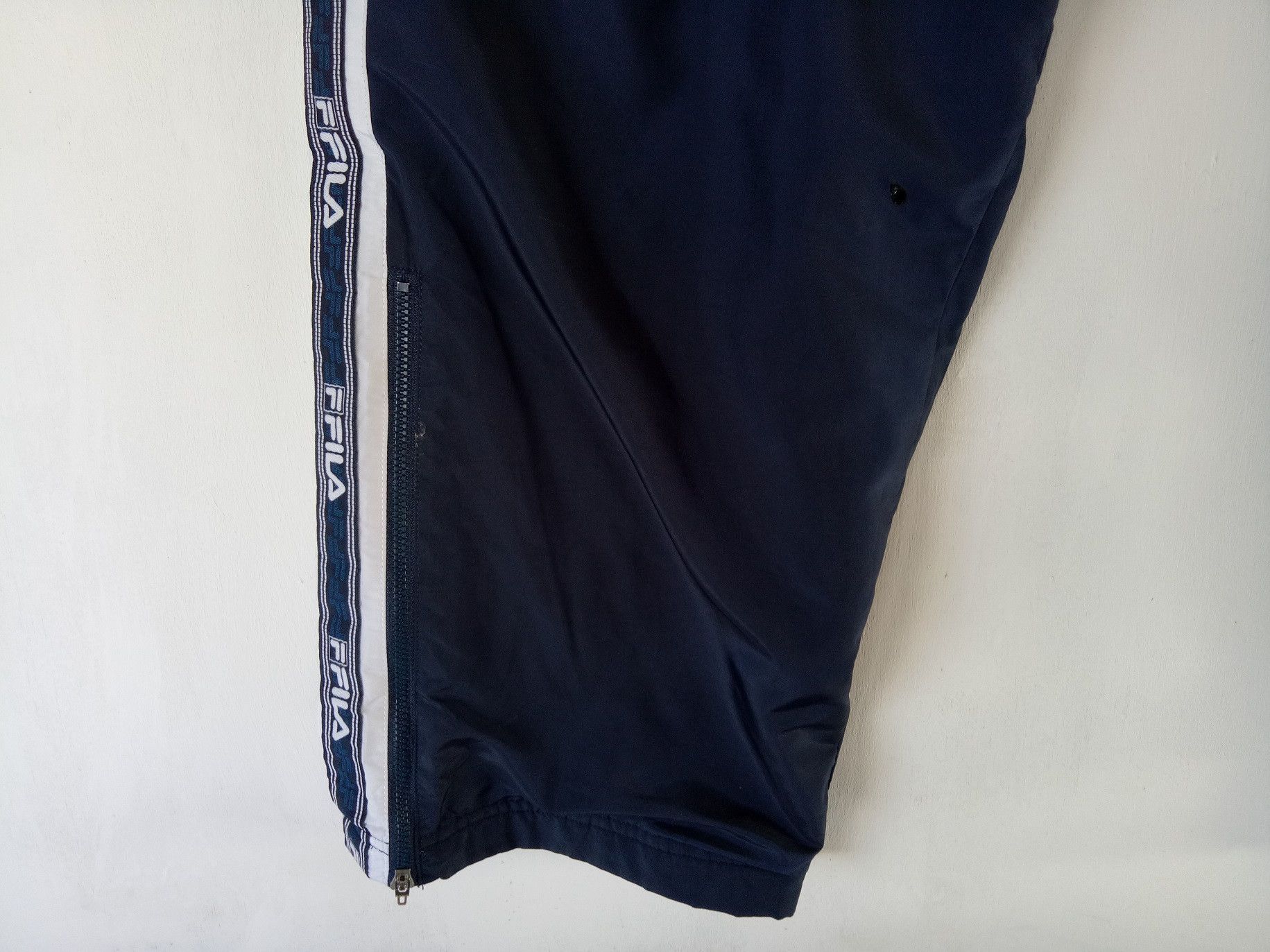Fila 💥VINTAGE FILA sweatpants side tape streetwear pants Size US 36 / EU 52 - 5 Thumbnail