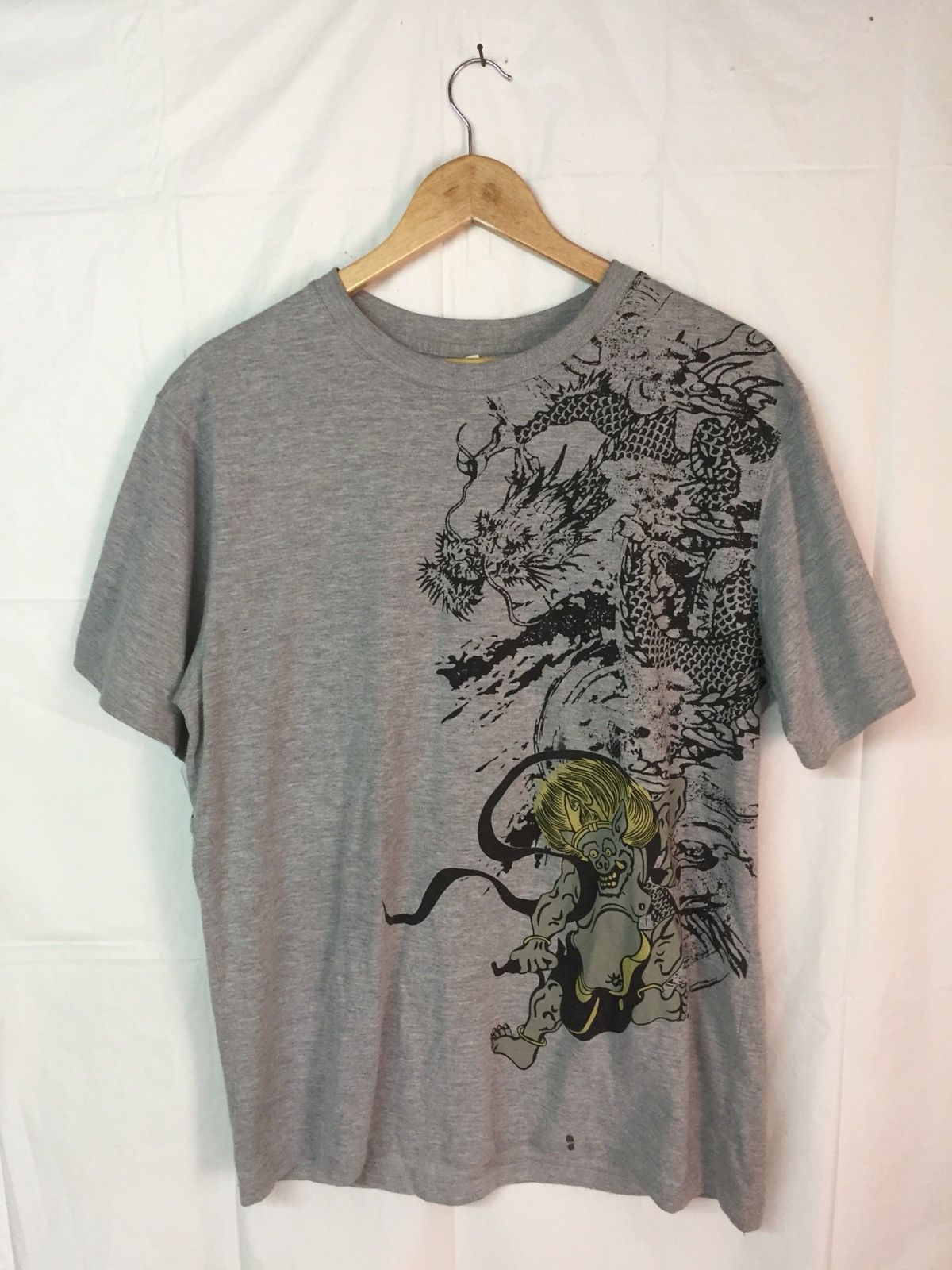 Japanese Brand Vintage Japanese Dragon Souvenir Tees Size US M / EU 48-50 / 2 - 2 Thumbnail