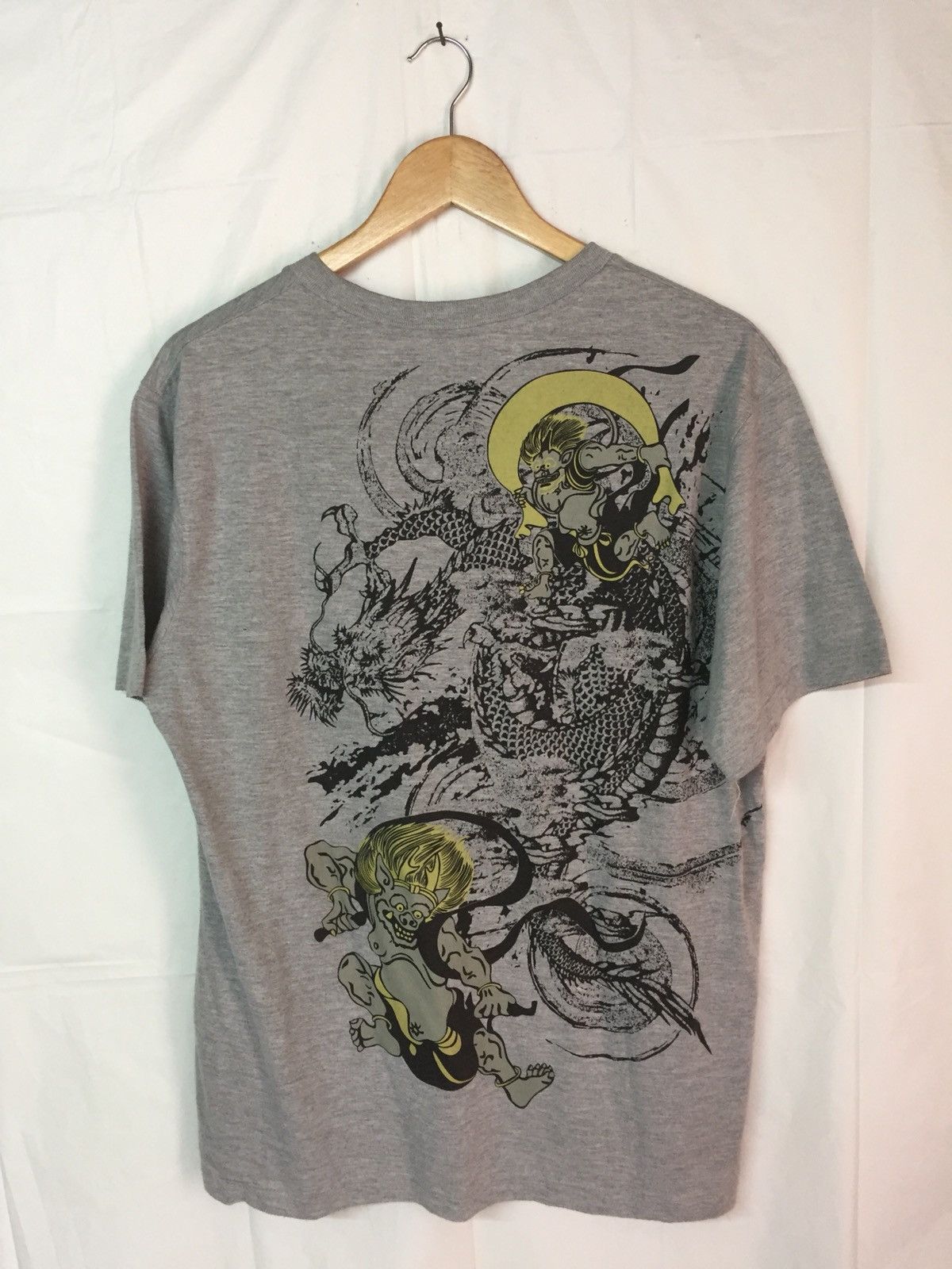 Japanese Brand Vintage Japanese Dragon Souvenir Tees Size US M / EU 48-50 / 2 - 1 Thumbnail