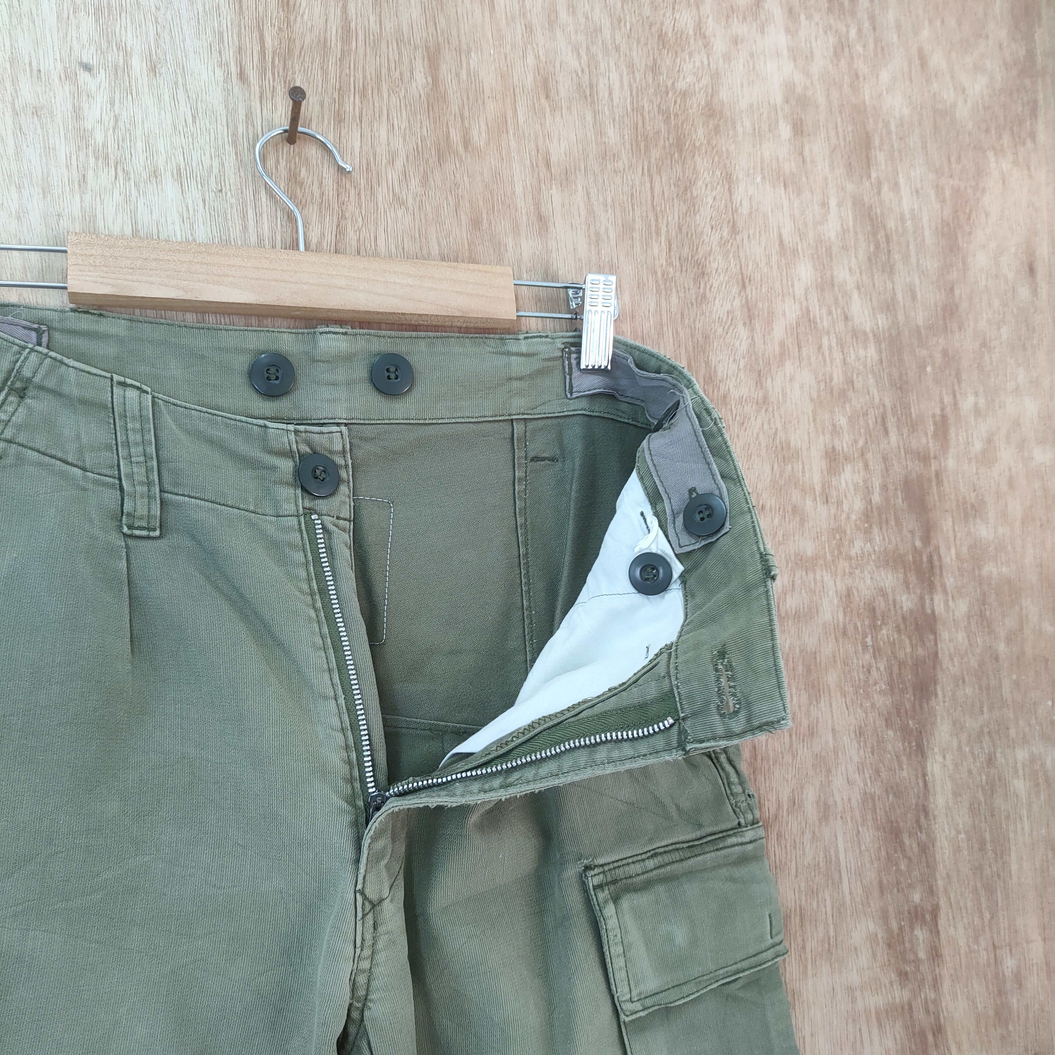 Japanese Brand VINTAGE MILITARY FADED CARGO PANTS Size US 27 - 11 Thumbnail
