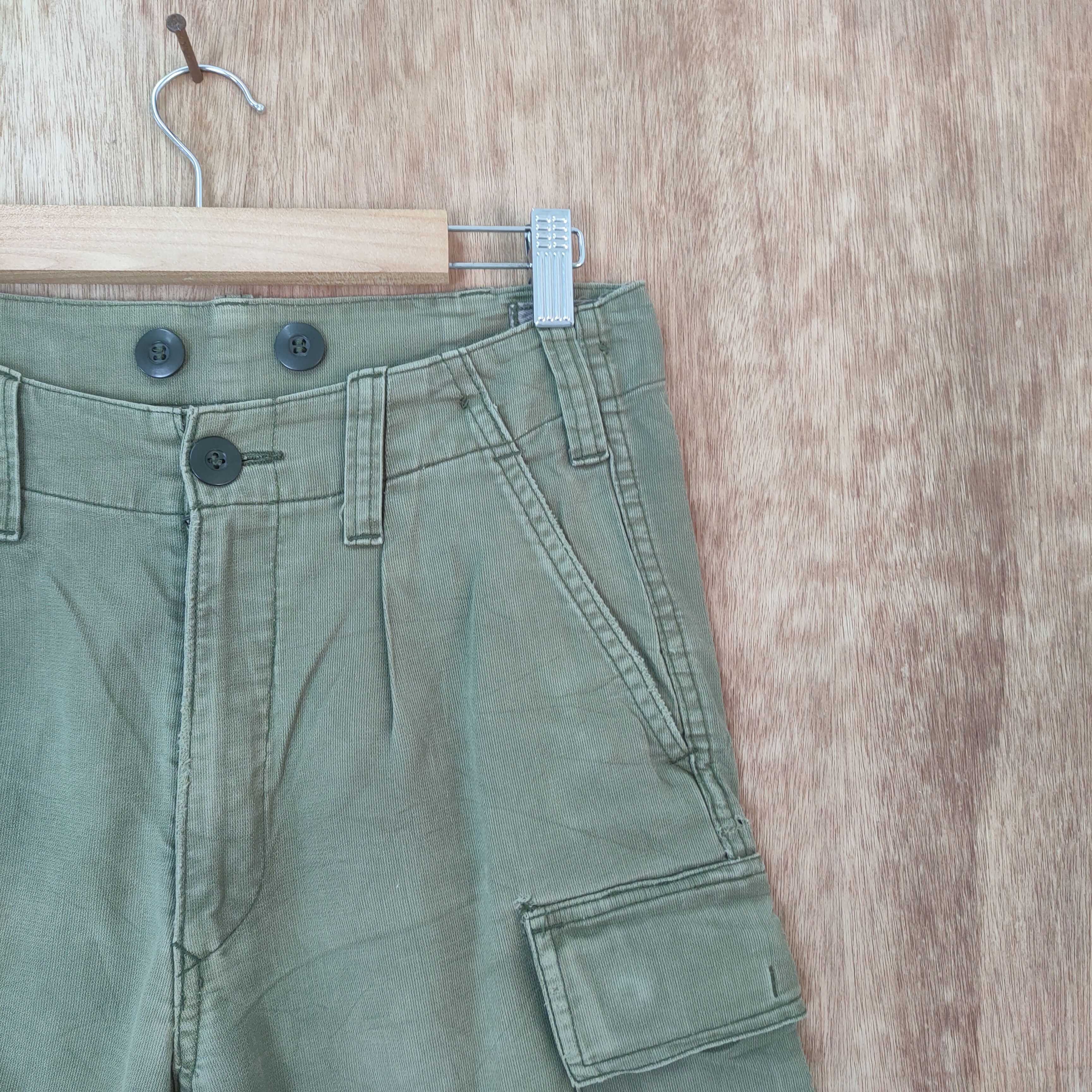 Japanese Brand VINTAGE MILITARY FADED CARGO PANTS Size US 27 - 9 Thumbnail