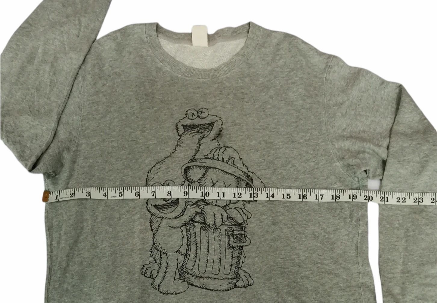 Kaws Kaws Sesame Street Sweatshirt OriginalFake Designer Size US M / EU 48-50 / 2 - 5 Thumbnail