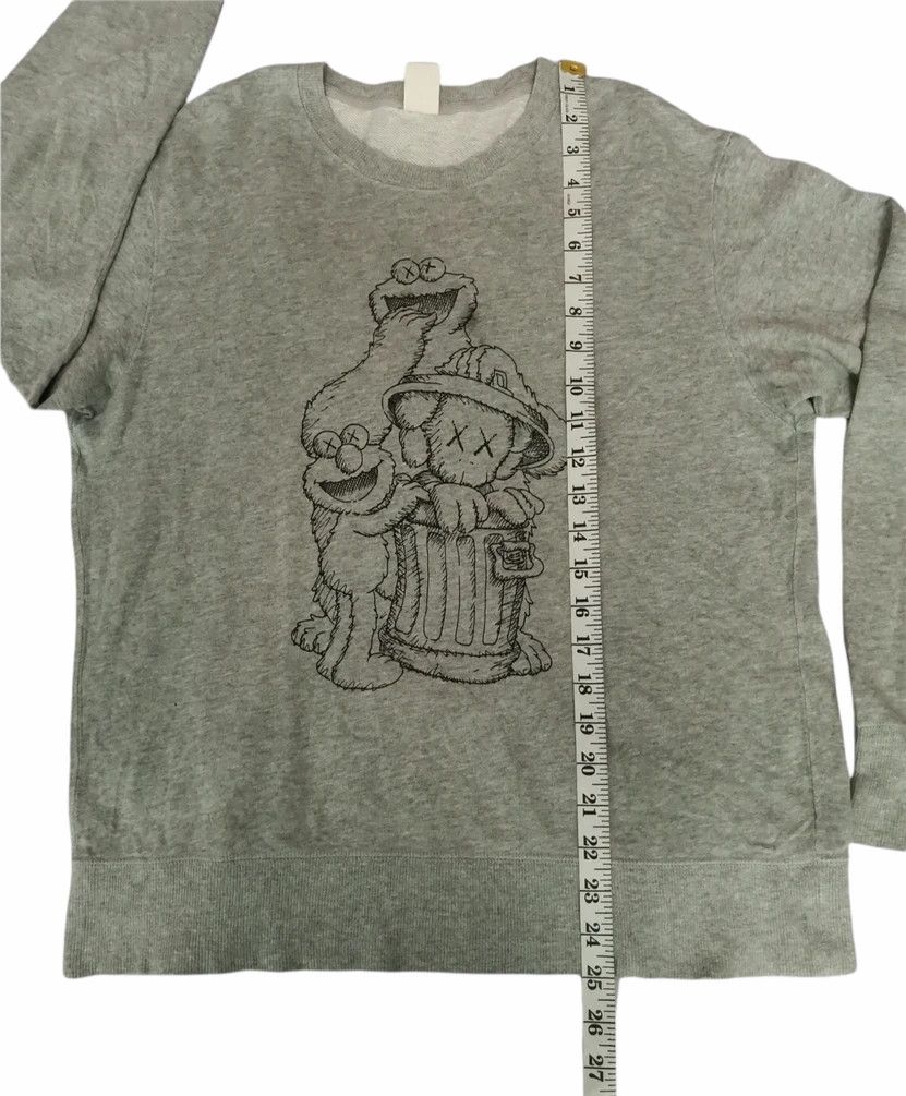 Kaws Kaws Sesame Street Sweatshirt OriginalFake Designer Size US M / EU 48-50 / 2 - 6 Thumbnail