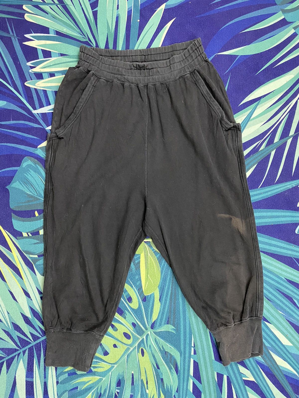 Crop sweatpant style by Issey Miyake