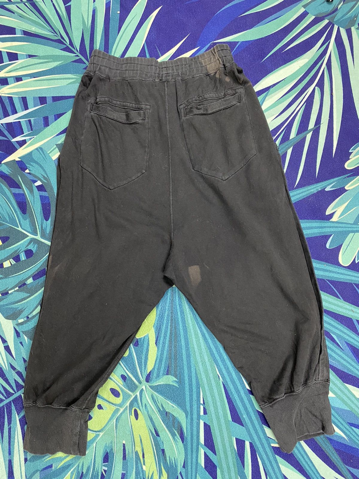 CABANE de ZUCCa × Designer × Issey Miyake Crop sweatpant style by Issey Miyake Size US 30 / EU 46 - 2 Thumbnail
