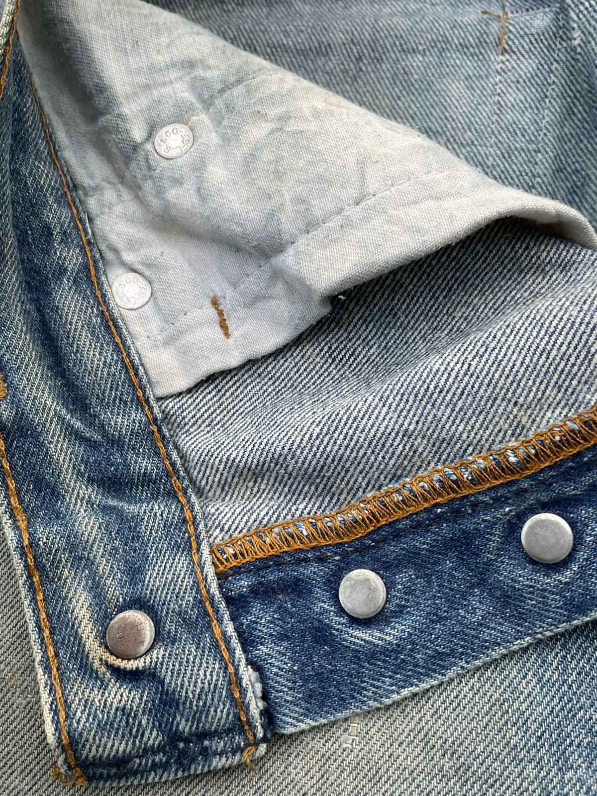 Levi's Vintage Levi’s 501 1984 Usa Aging Distressed Denim Size US 31 - 17 Thumbnail