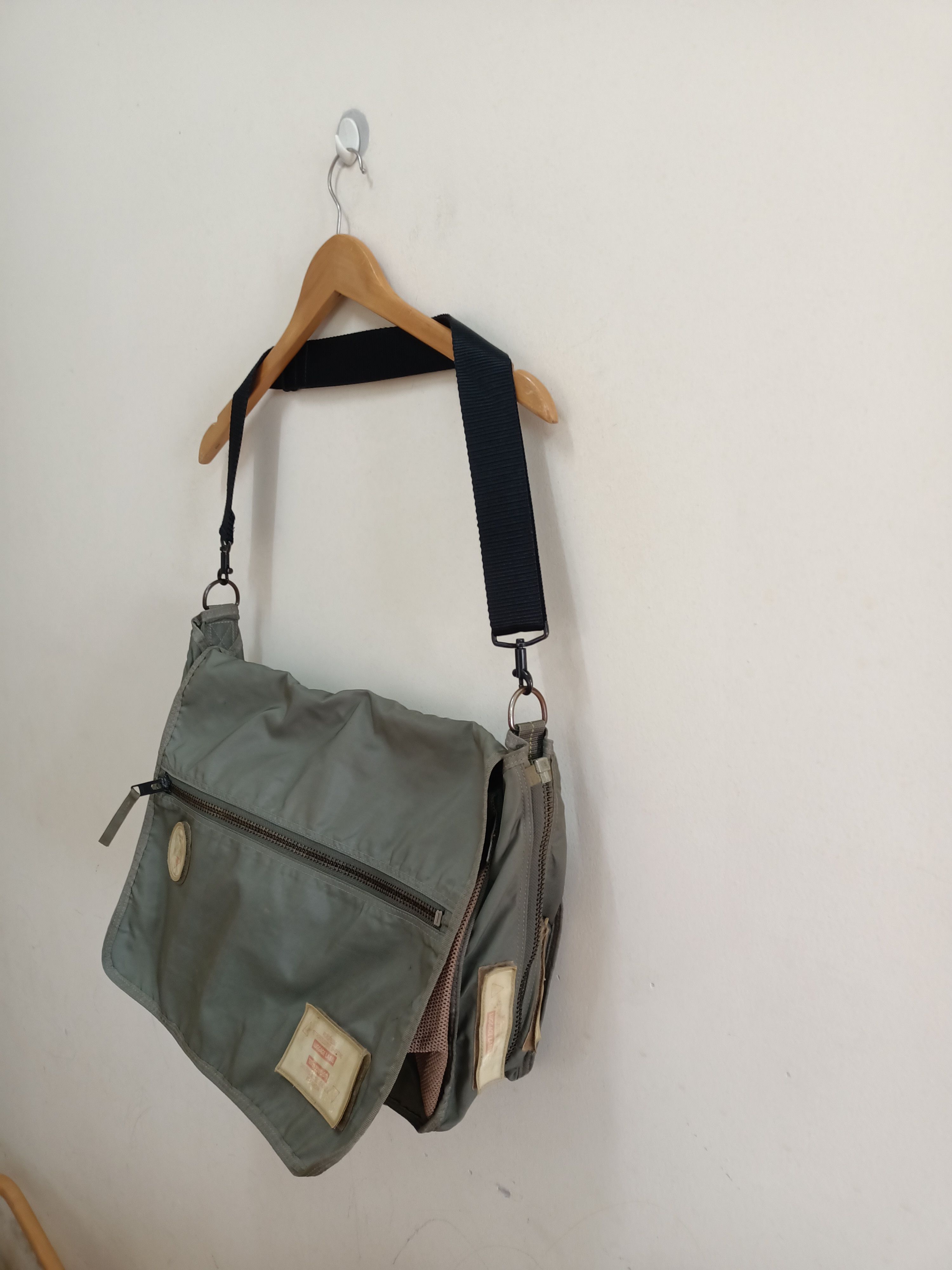 Japanese Brand Luggage Label by Koichi Yamaguchi by Yoshida & Co Ltd Japan Size ONE SIZE - 2 Thumbnail
