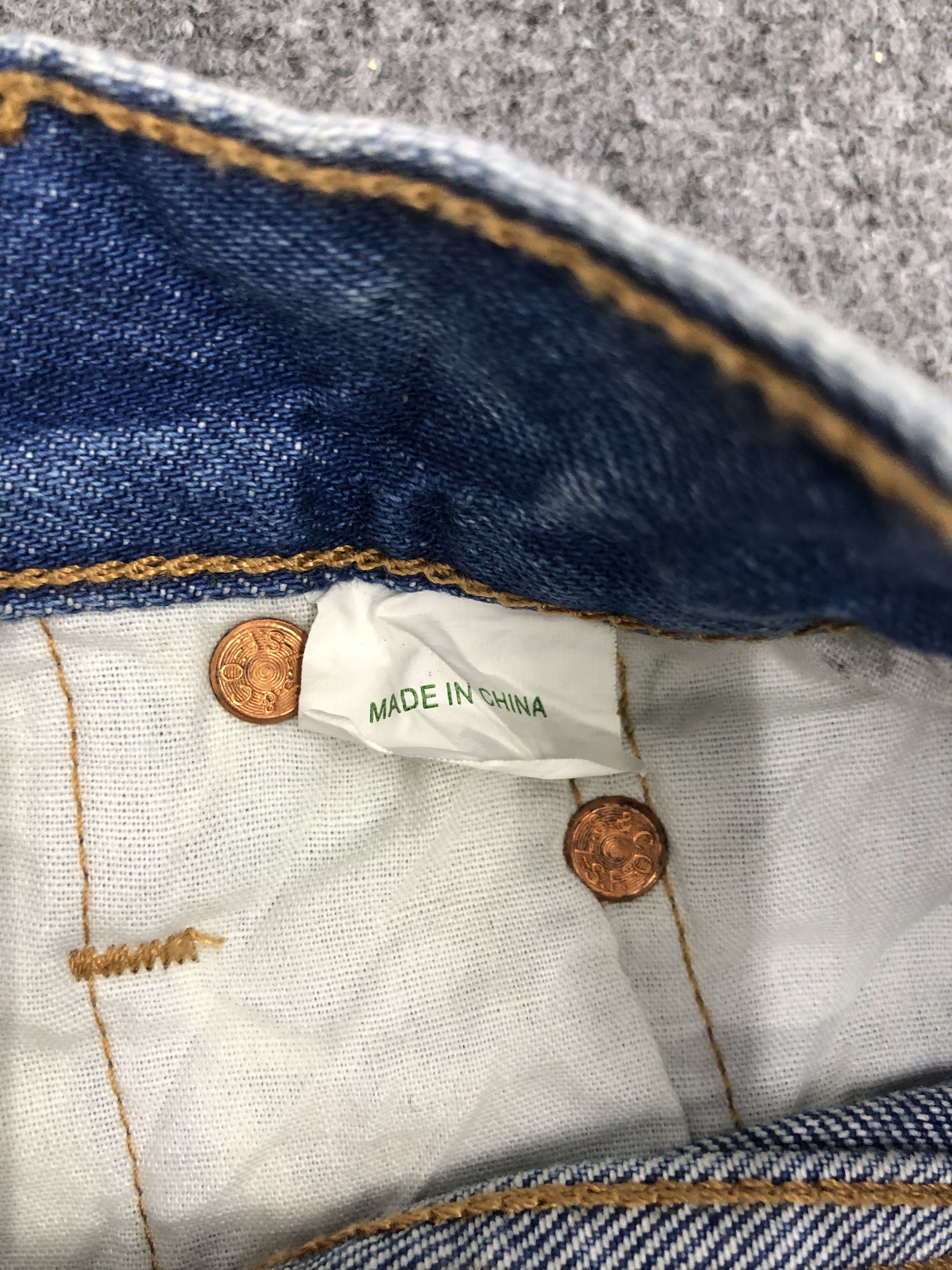 Levi's Vintage Levis 501 Light Wash Jeans DP1149 Size US 30 / EU 46 - 9 Thumbnail