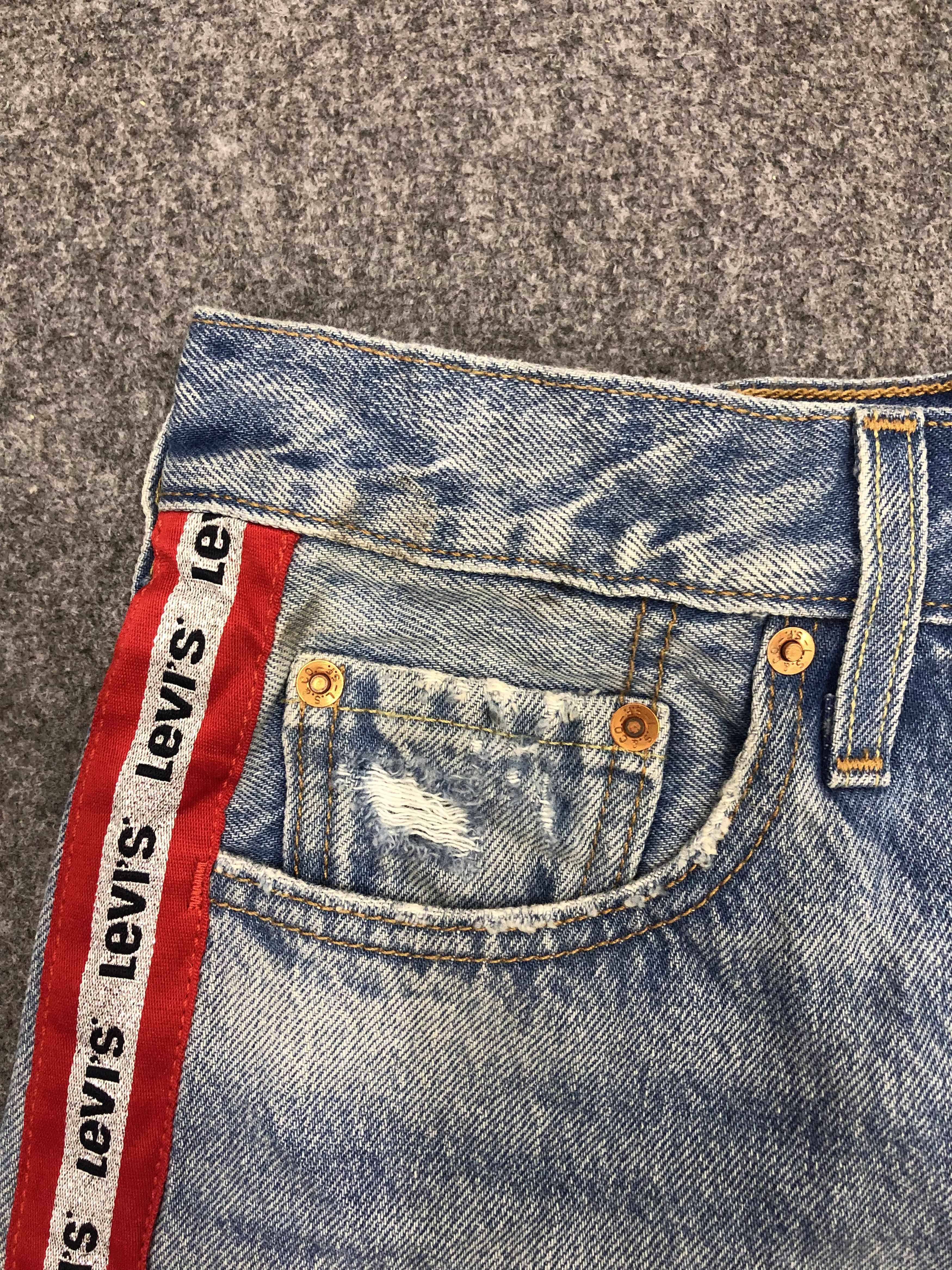 Levi's Vintage Levis 501 Light Wash Jeans DP1149 Size US 30 / EU 46 - 7 Thumbnail