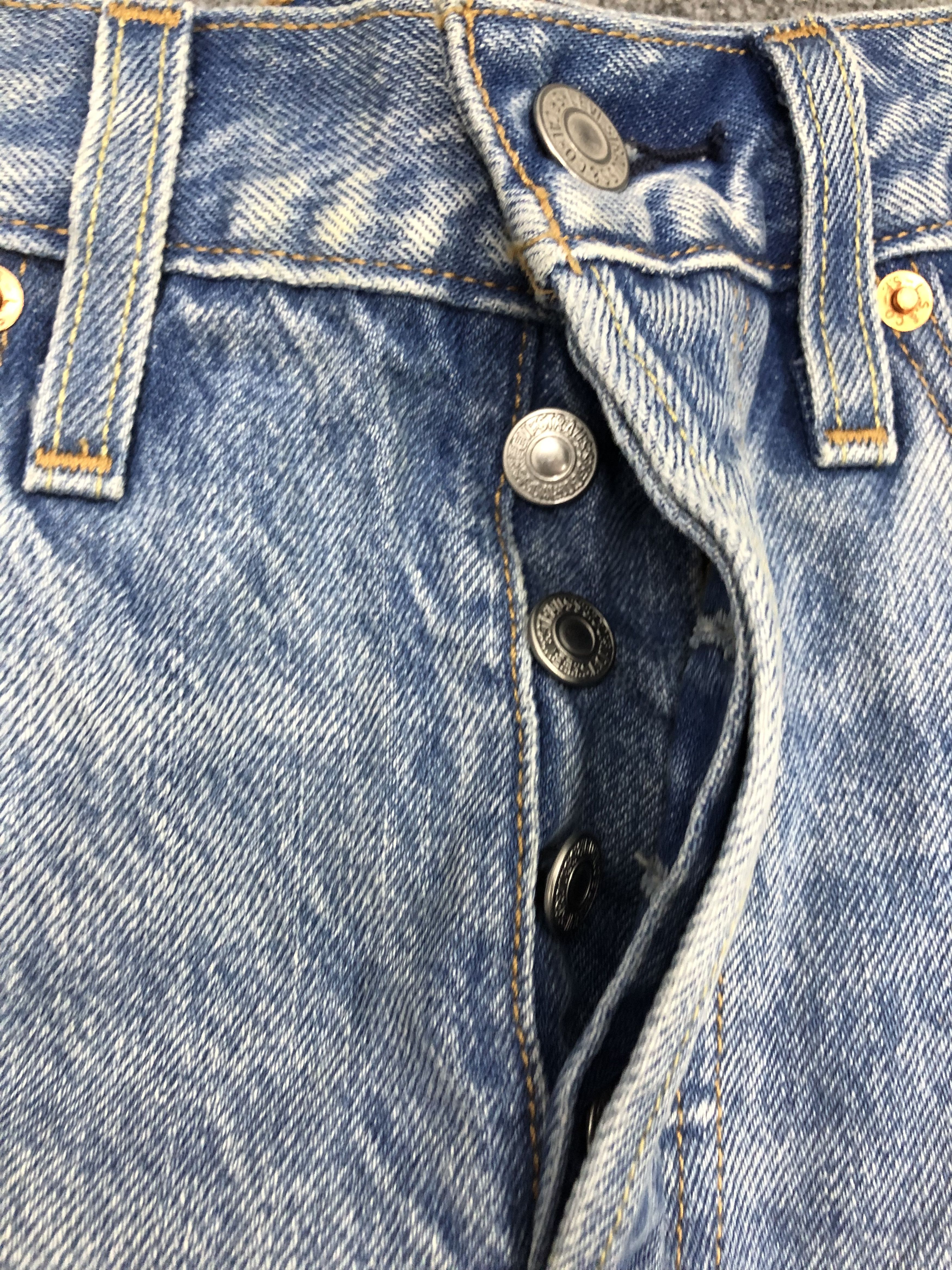 Levi's Vintage Levis 501 Light Wash Jeans DP1149 Size US 30 / EU 46 - 8 Thumbnail