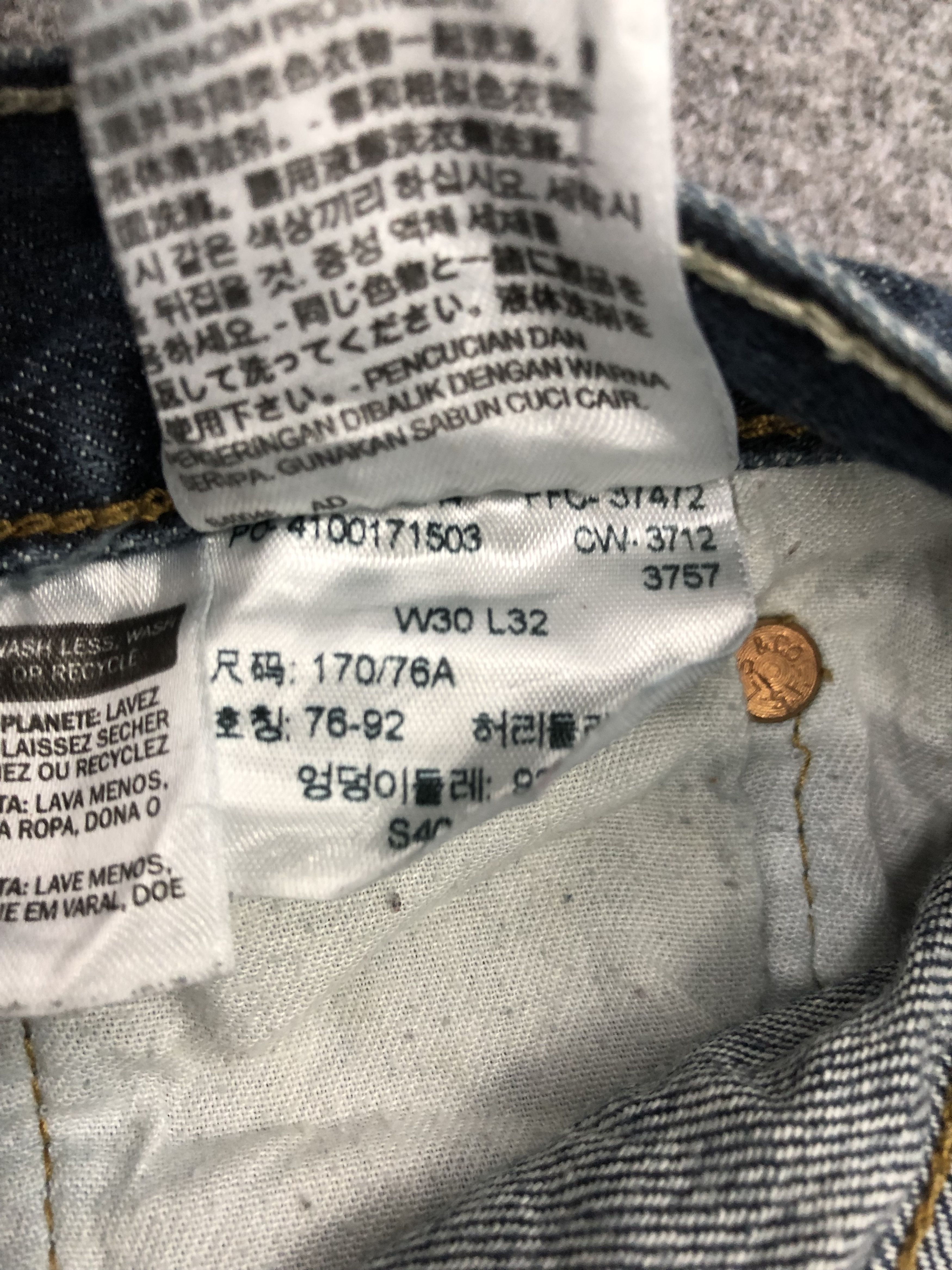 Levi's Vintage Levis 501 Distressed Cropped Denim DP1163 Size US 30 / EU 46 - 5 Thumbnail