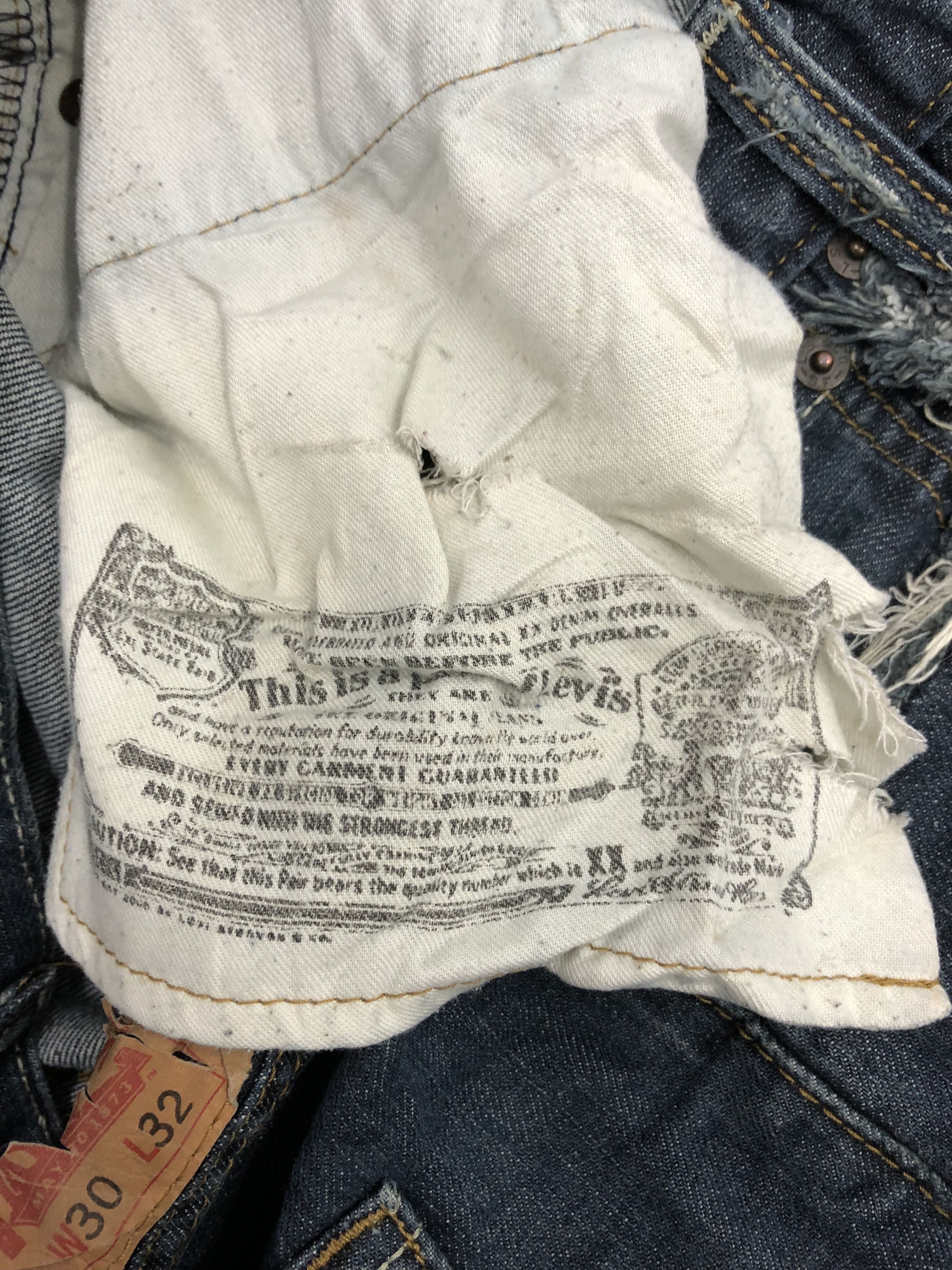Levi's Vintage Levis 501 Distressed Cropped Denim DP1163 Size US 30 / EU 46 - 6 Thumbnail