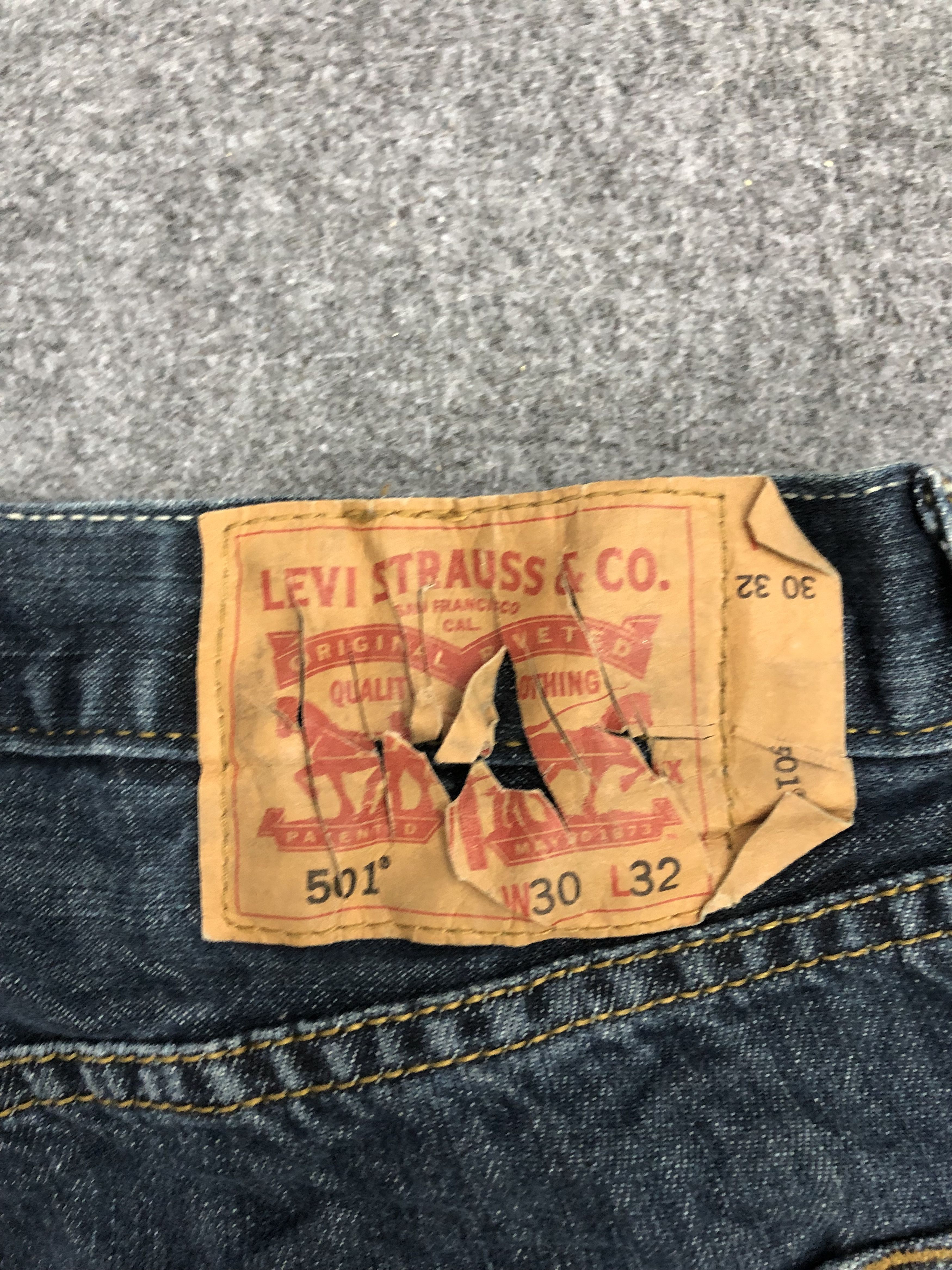 Levi's Vintage Levis 501 Distressed Cropped Denim DP1163 Size US 30 / EU 46 - 3 Thumbnail