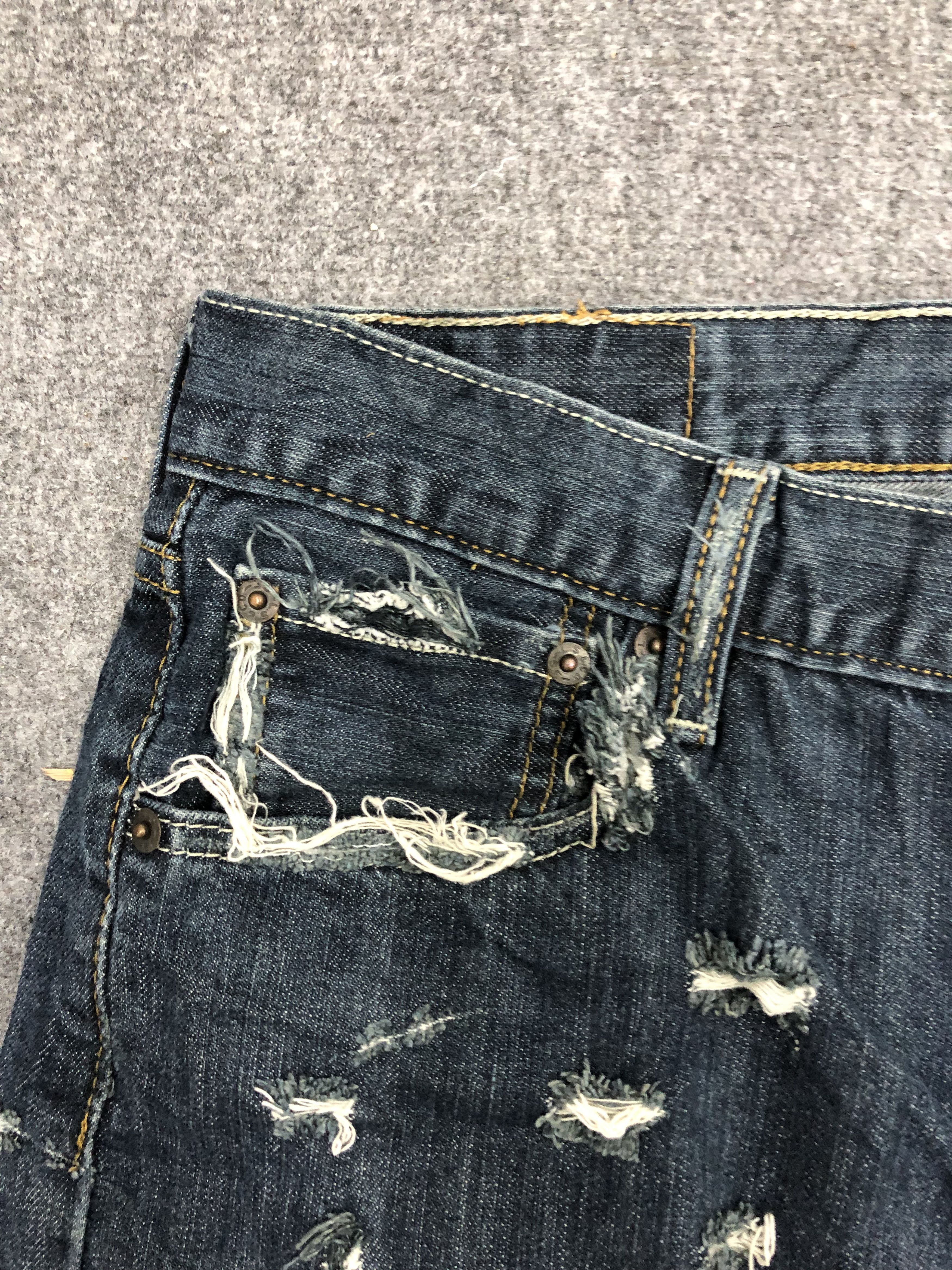 Levi's Vintage Levis 501 Distressed Cropped Denim DP1163 Size US 30 / EU 46 - 8 Thumbnail
