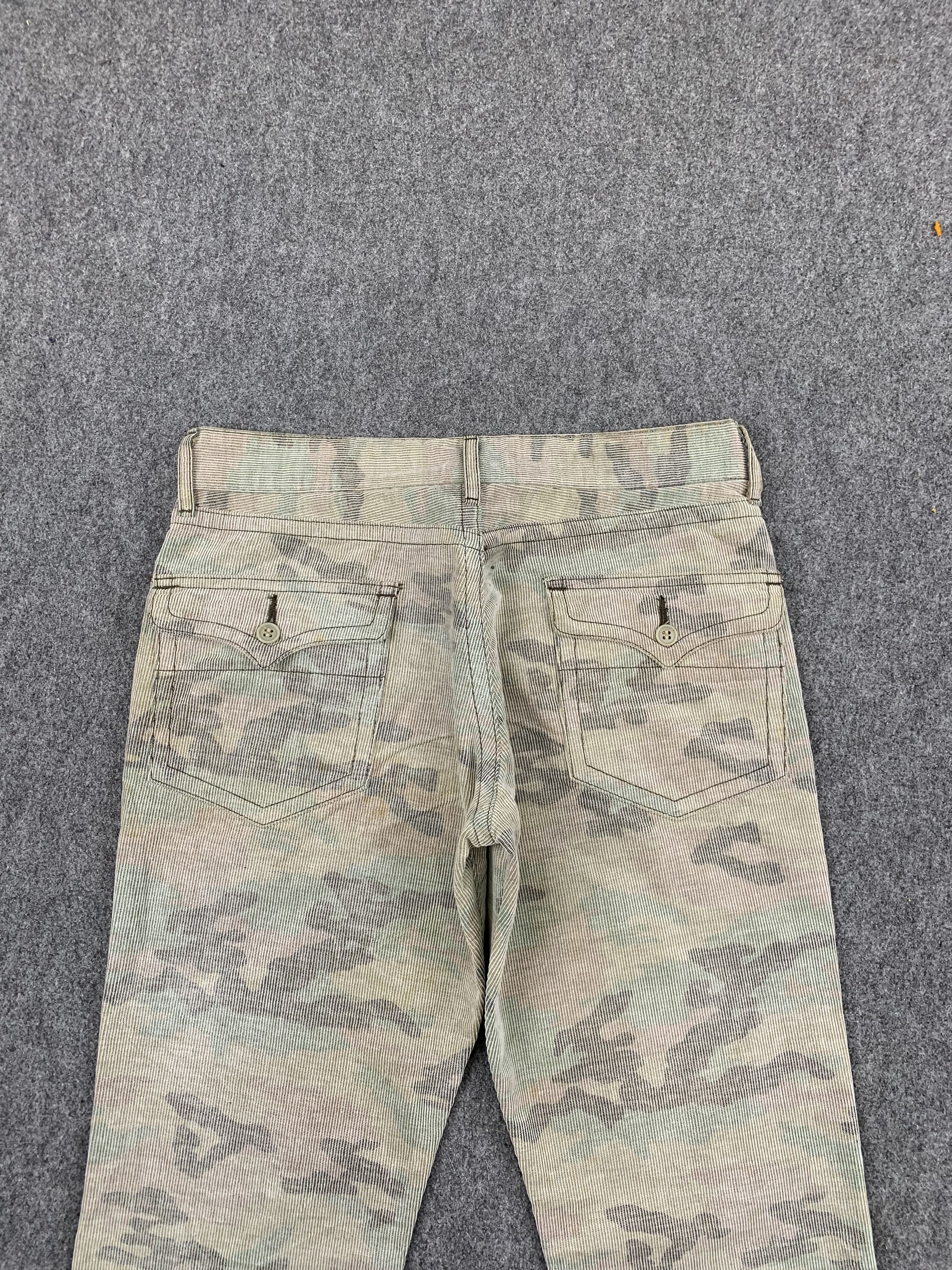Vintage Japanese Brand Camo Chip Jeans DP1812