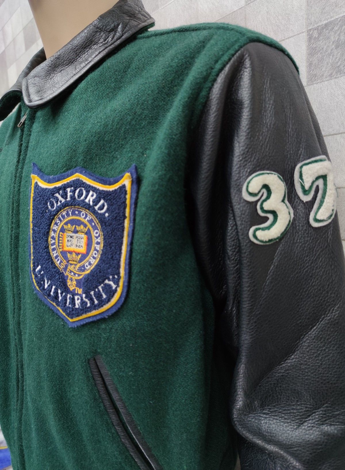 Vintage BEST!! OXFORD University Leather Arm Varsity Jacket Size US M / EU 48-50 / 2 - 4 Thumbnail