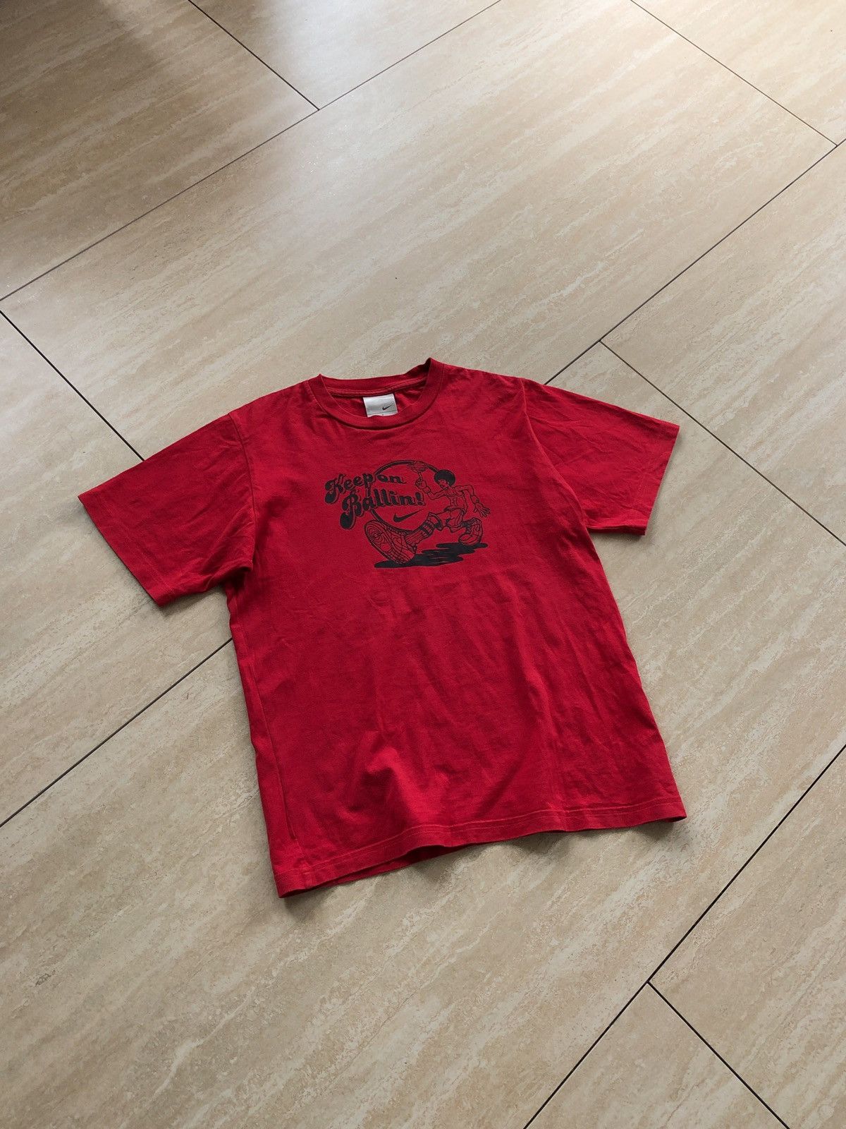 Nike × Vintage Vintage Nike “Keepon Ballin!” Tee Size US S / EU 44-46 / 1 - 1 Thumbnail