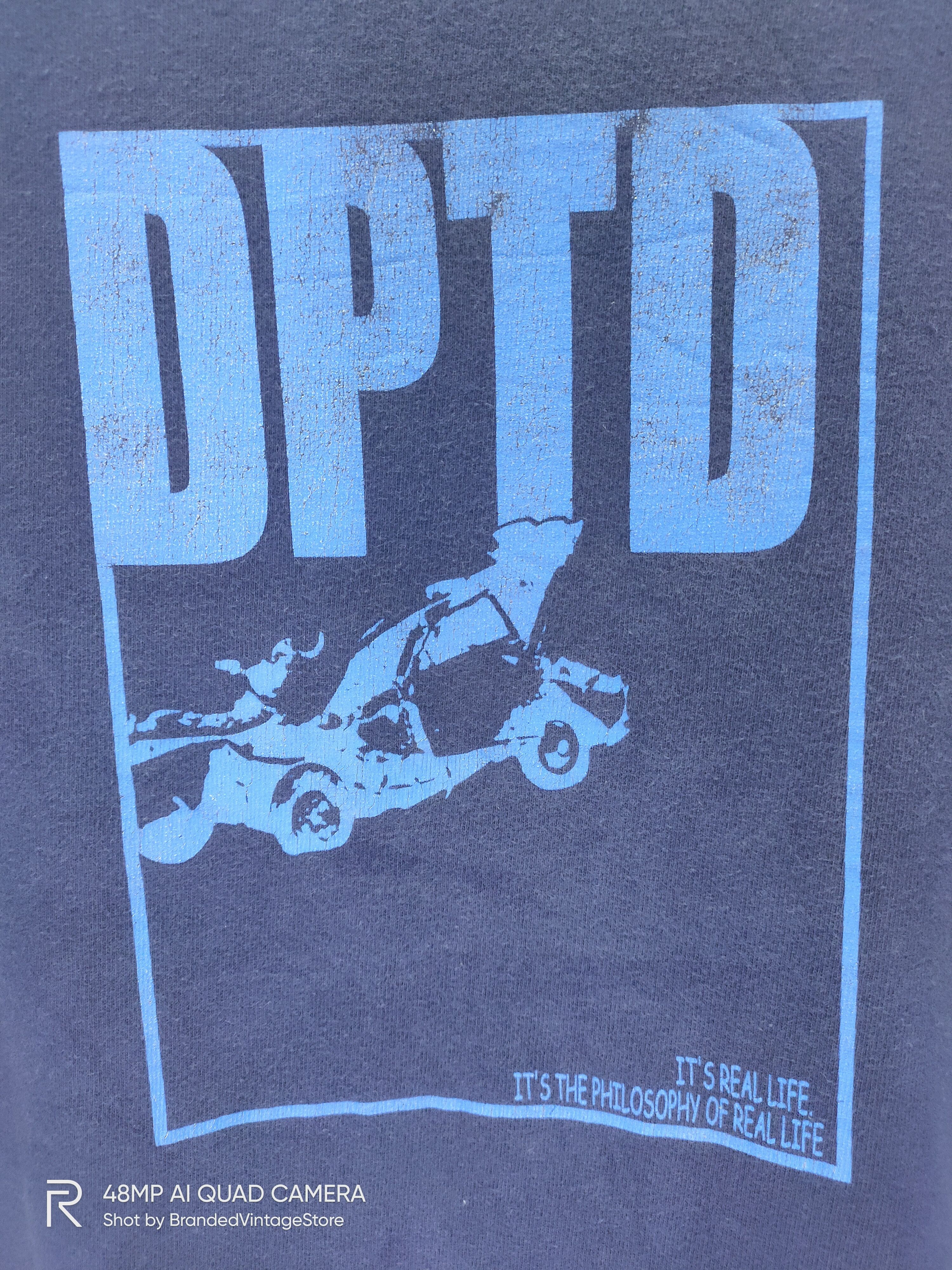 Formula 1 Rare DEPLETED Crash Car Real Life Philosophy Streetwear Tee Size US L / EU 52-54 / 3 - 5 Thumbnail