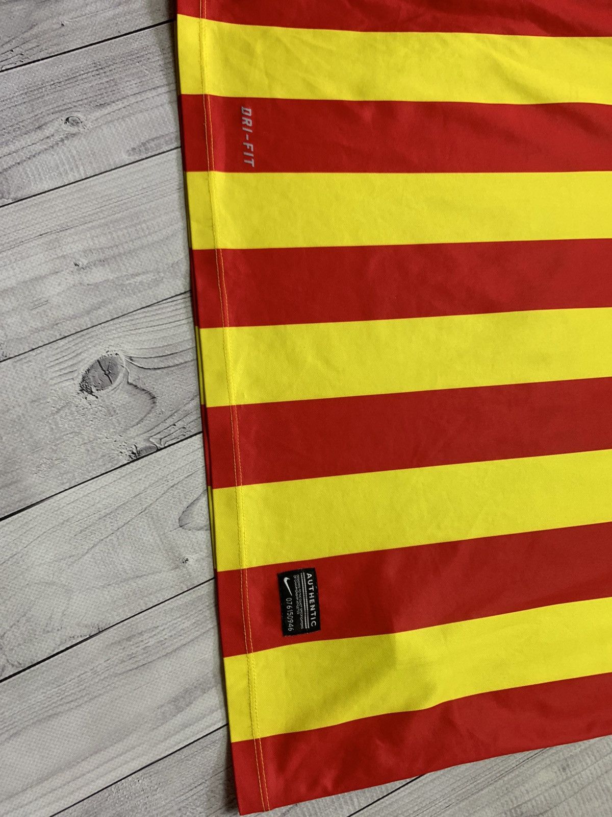 Nike Barcelona Soccer jersey away striped size M Size US M / EU 48-50 / 2 - 4 Thumbnail