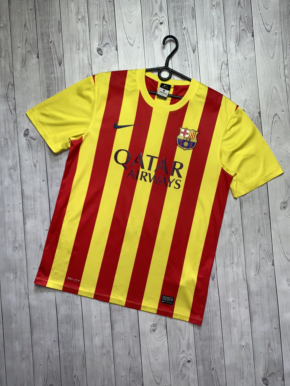 Barcelona Soccer jersey away striped size M