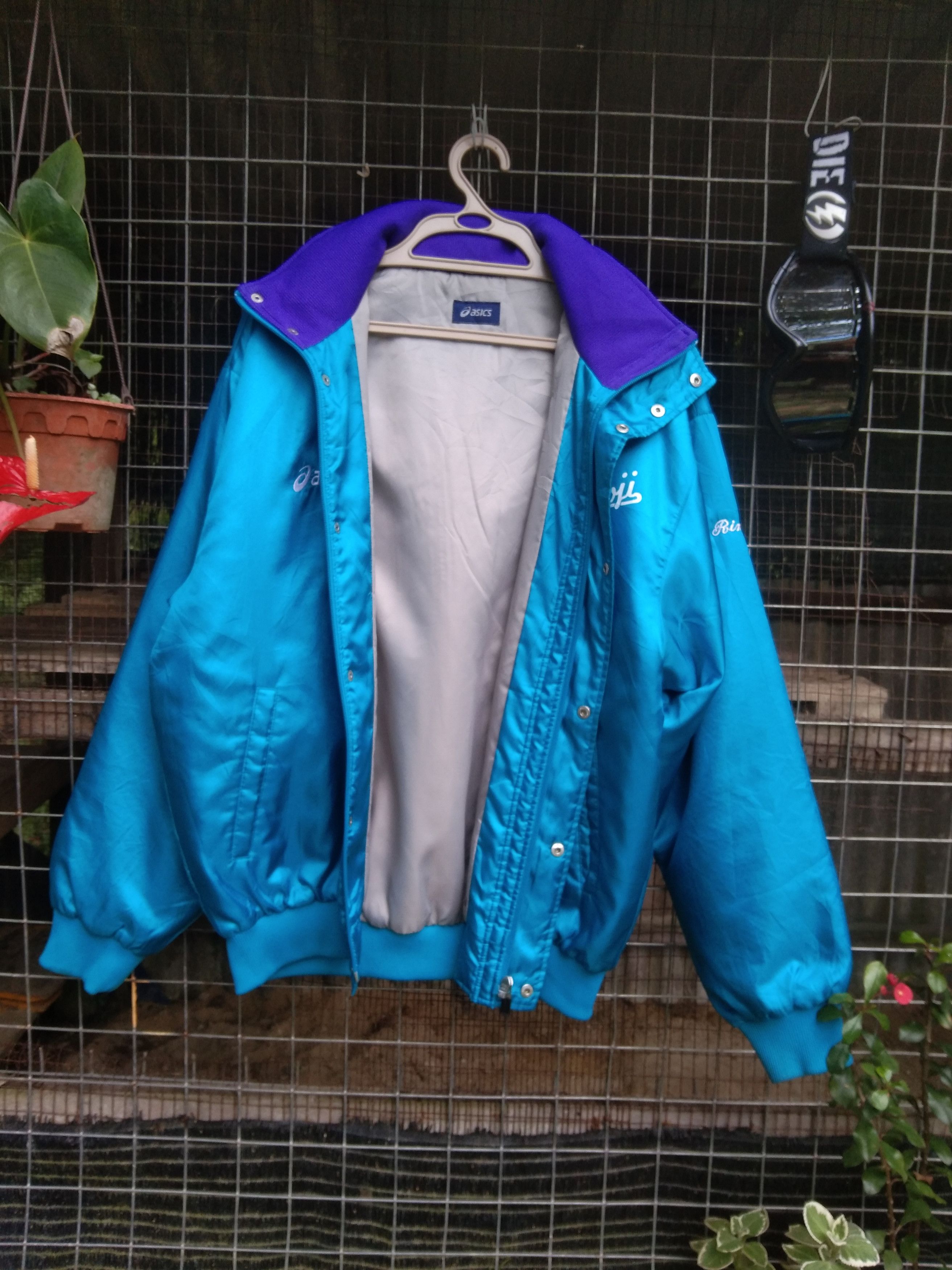 Asics LIKE NEW VINTAGE ASICS JACKET Size US L / EU 52-54 / 3 - 8 Thumbnail