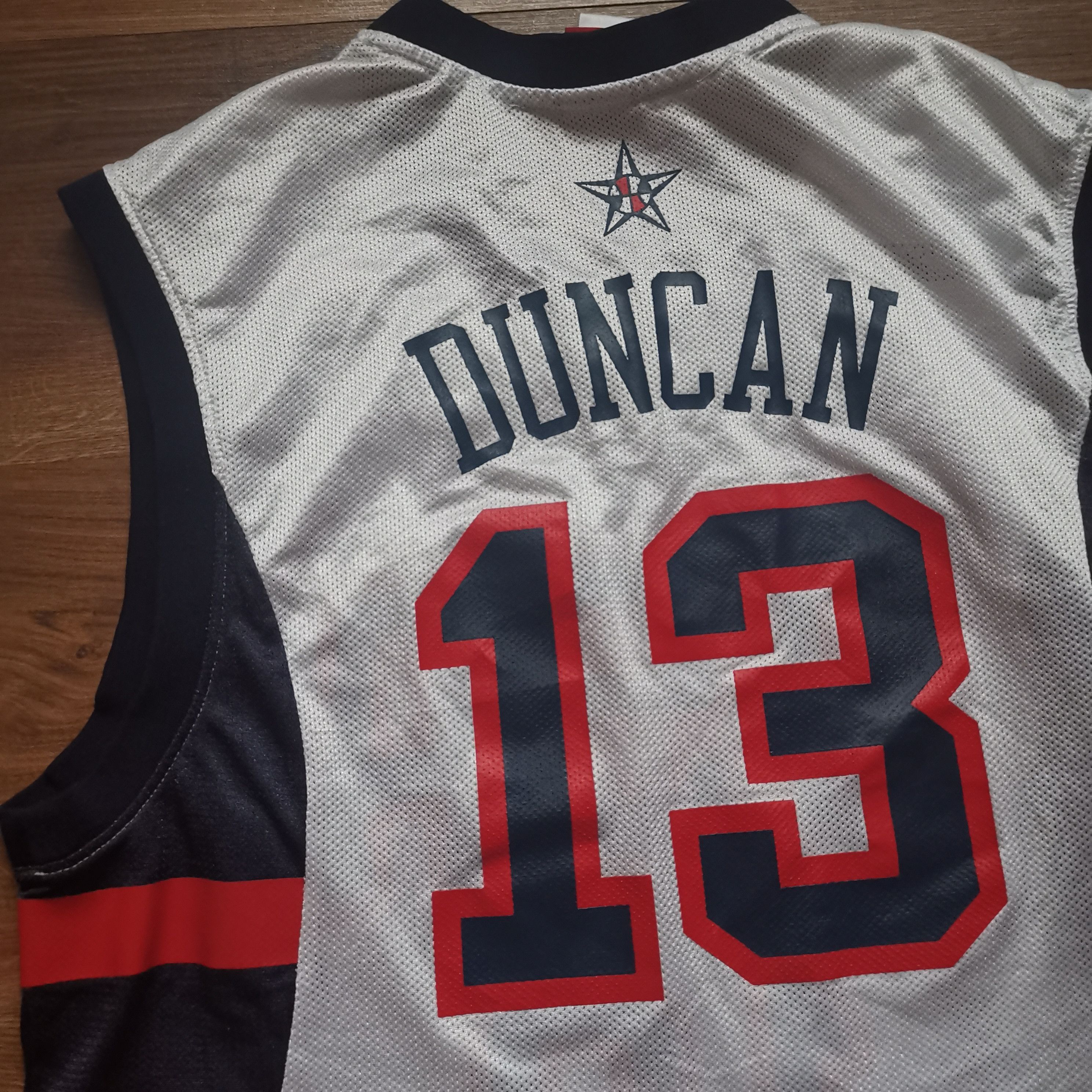 Reebok Vintage Reebok TIM DUNCAN 13 Team USA Jersey Size M Size US M / EU 48-50 / 2 - 5 Thumbnail