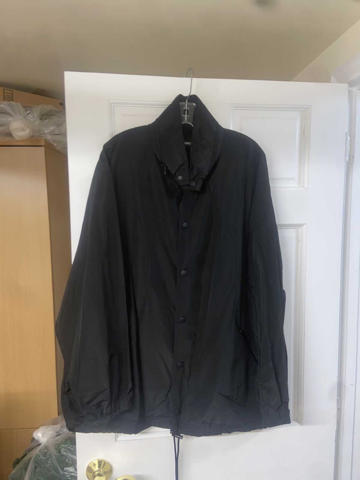 Oversized logo windbreaker sz 48