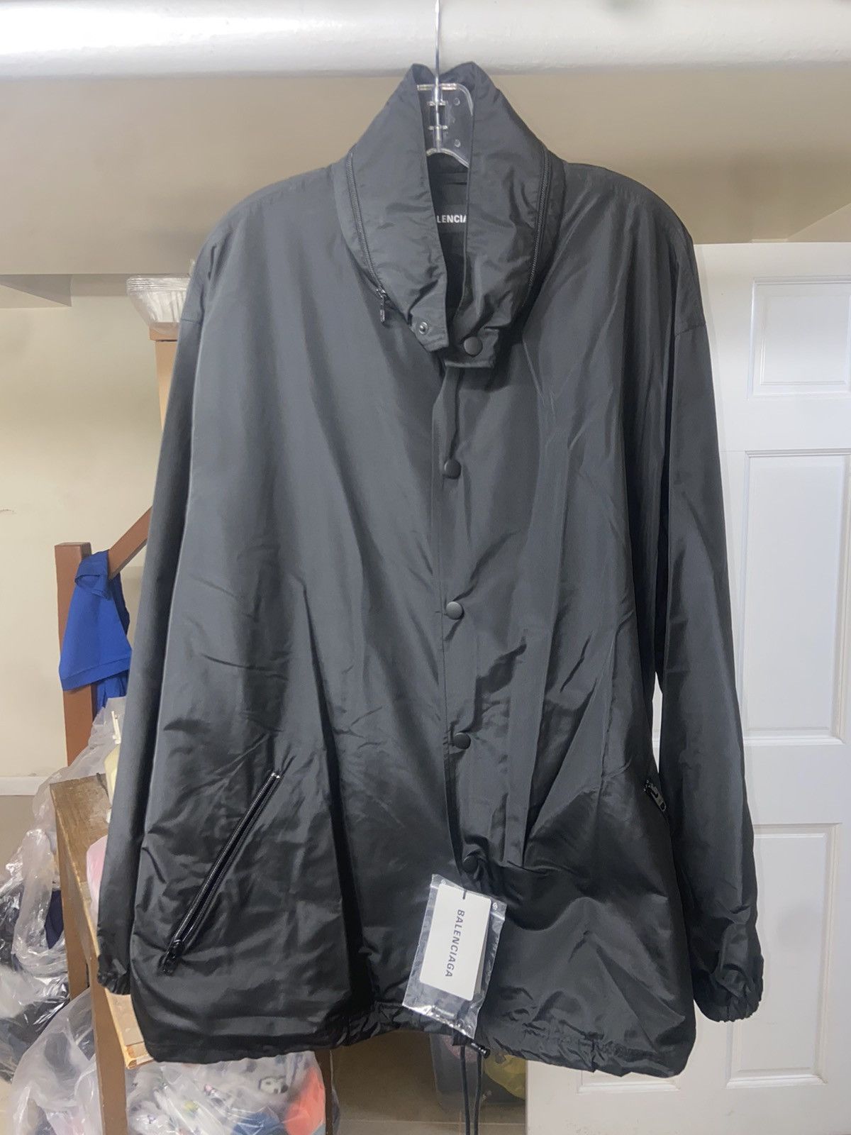 Oversized logo windbreaker sz 48