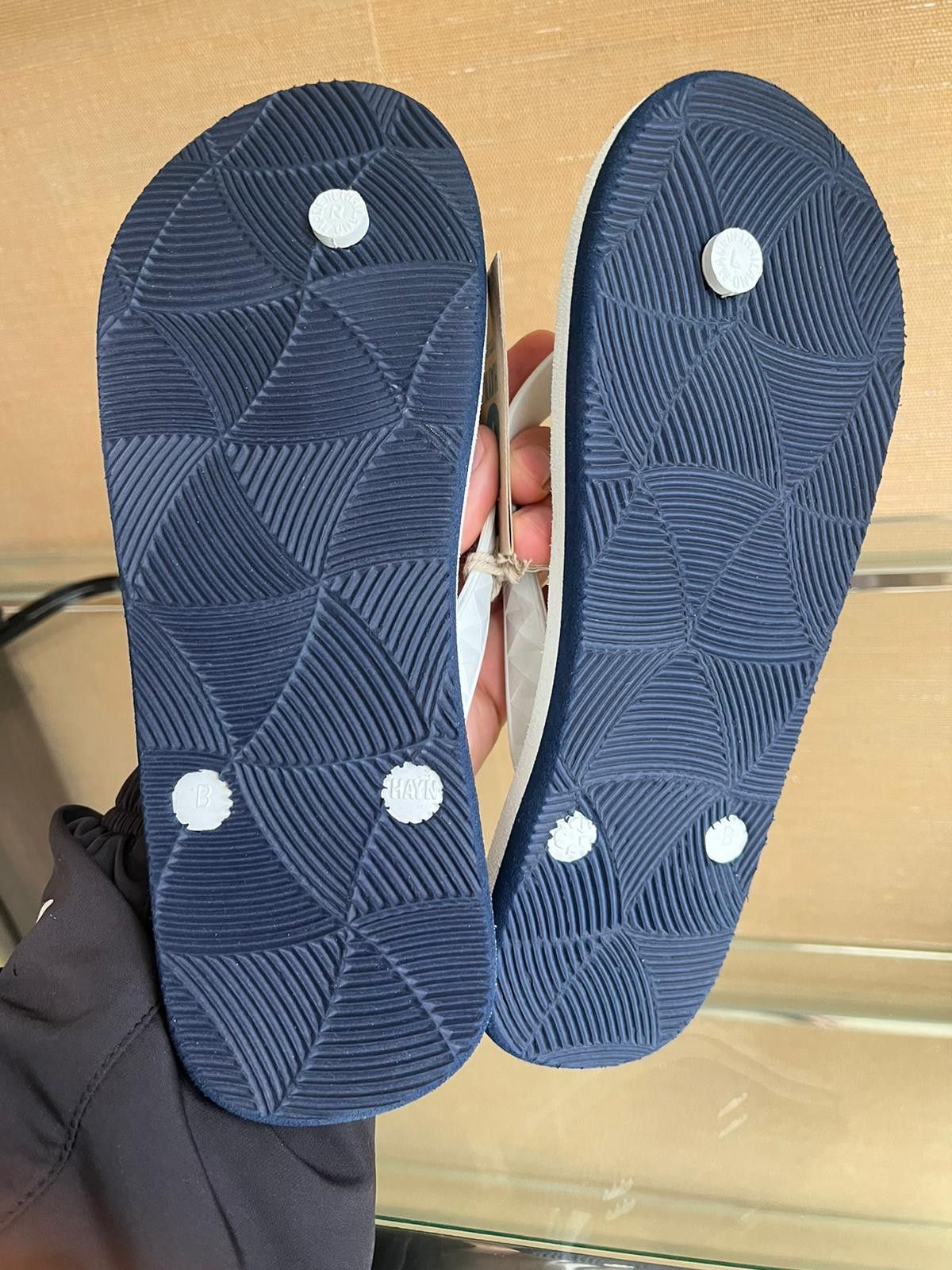 Undercover O1RSHD1 Undercover x Hayn UFO Print Flip Flops in White/Navy Size US 8 / EU 41 - 12 Thumbnail