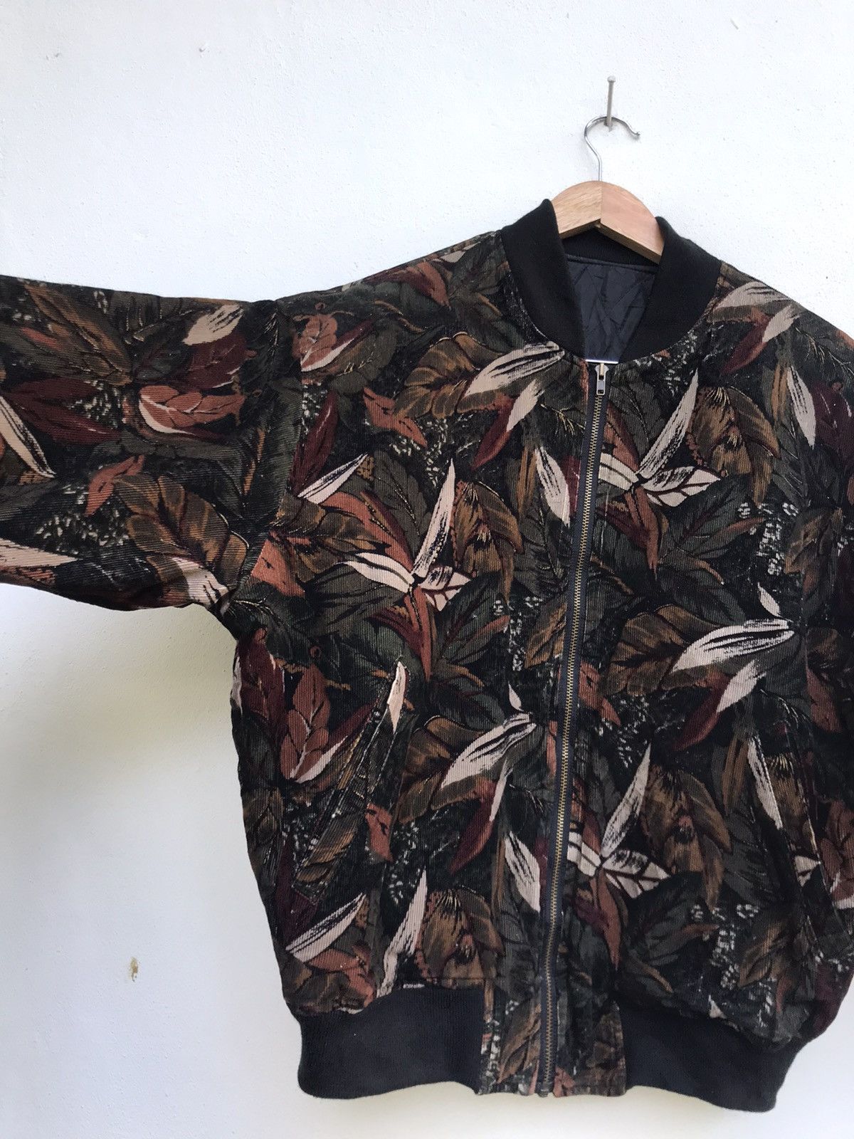 Art Comes First × Japanese Brand 🔥Japan Made Floral Oversize Bomber Style Like Corduroy Size US M / EU 48-50 / 2 - 15 Thumbnail