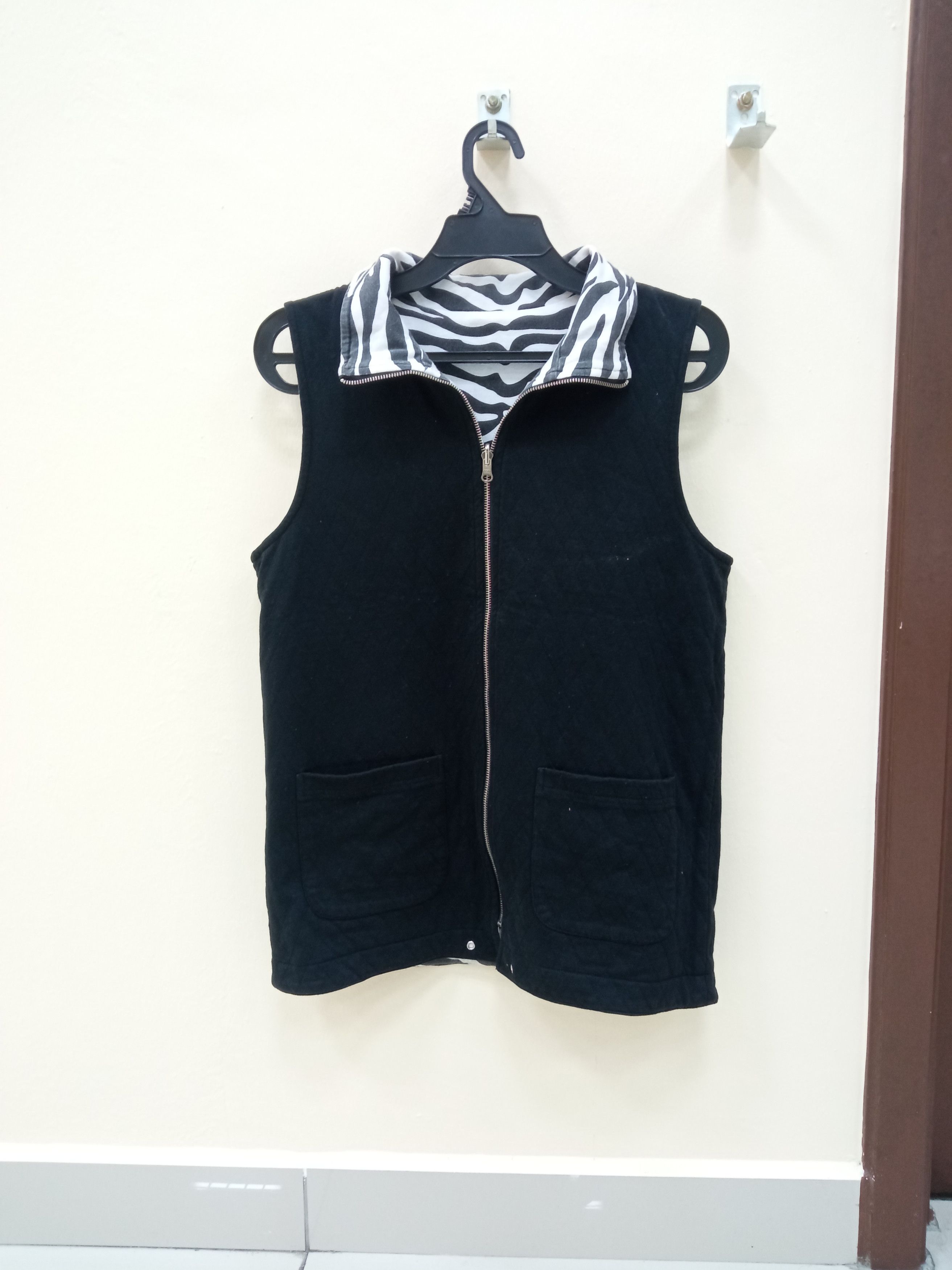 Japanese Brand Zebra Stripe Revesible Vest Size US L / EU 52-54 / 3 - 3 Thumbnail
