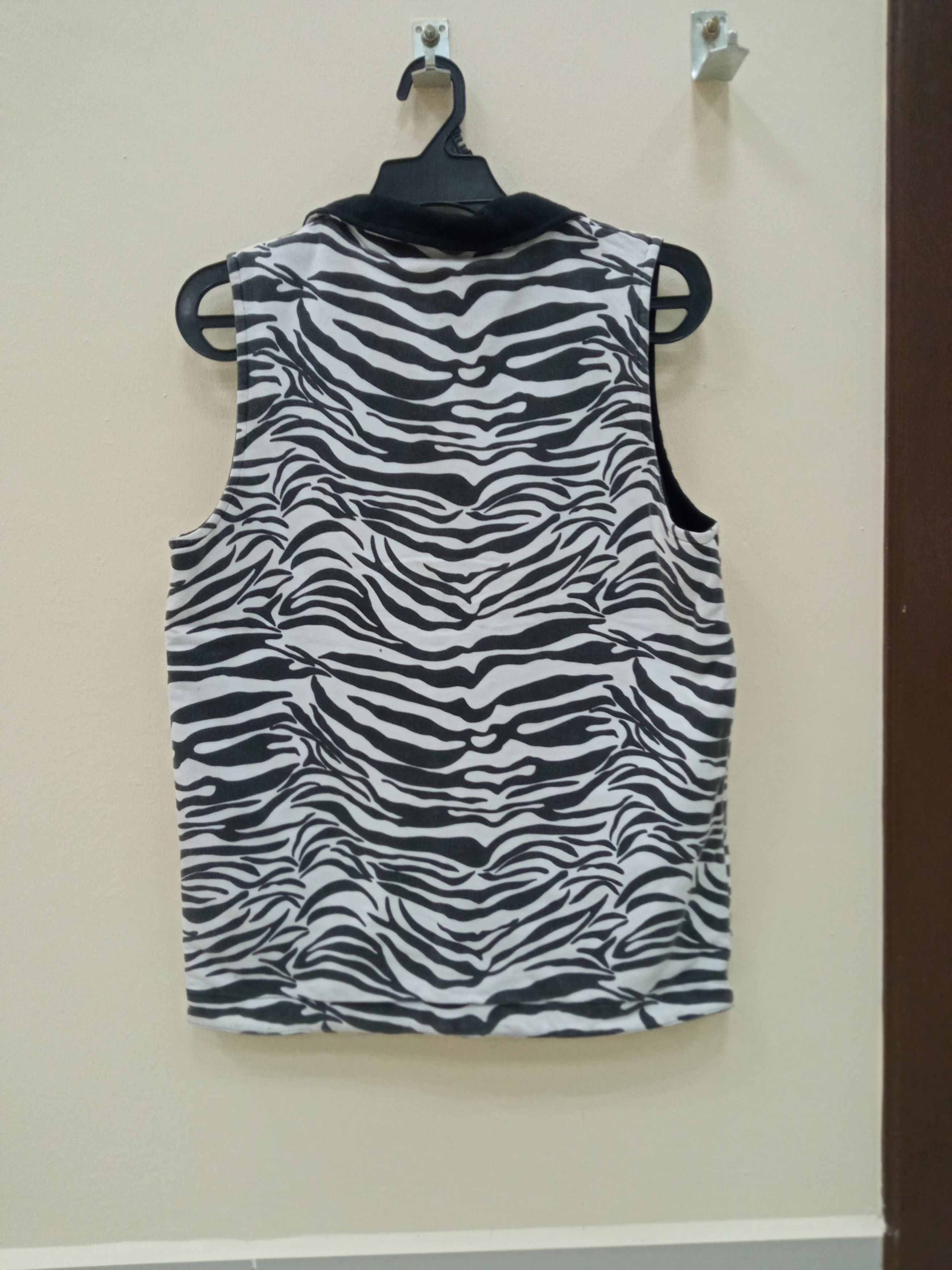Japanese Brand Zebra Stripe Revesible Vest Size US L / EU 52-54 / 3 - 2 Thumbnail