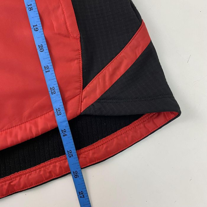 Streetwear Wild Roses Outdoor Vest Grailed